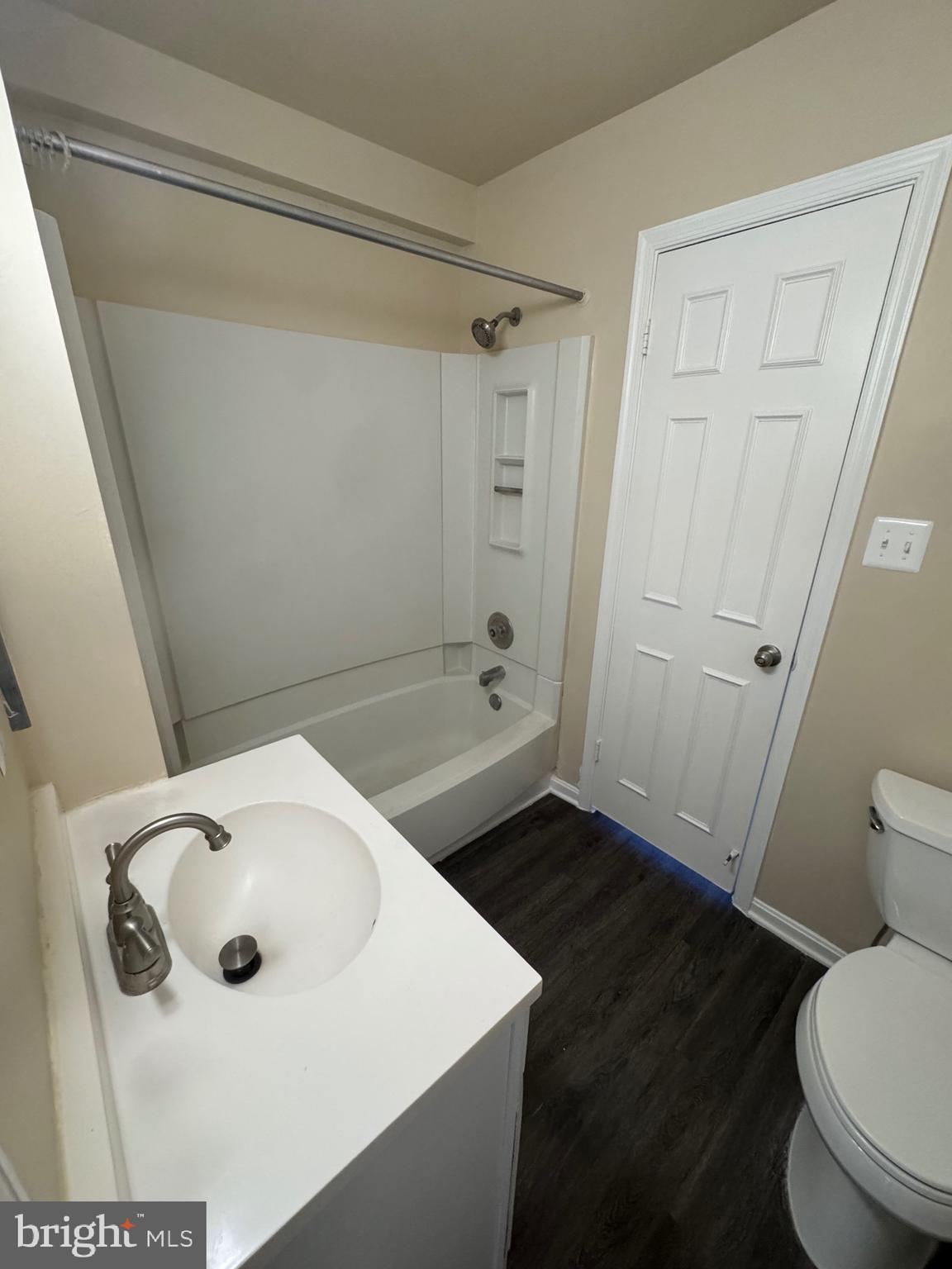 SARATOGA TOWNHOUSES - Residential