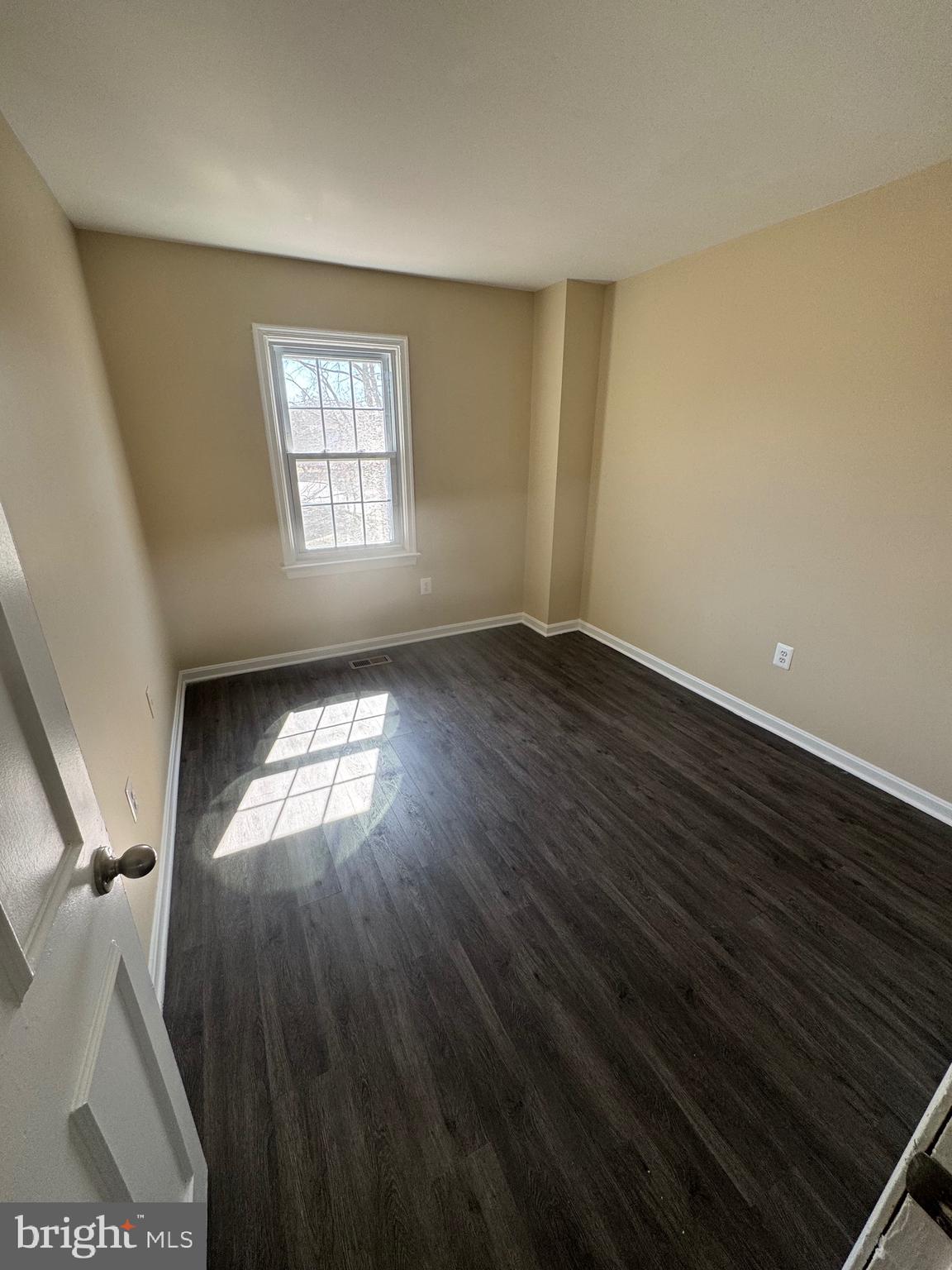 SARATOGA TOWNHOUSES - Residential