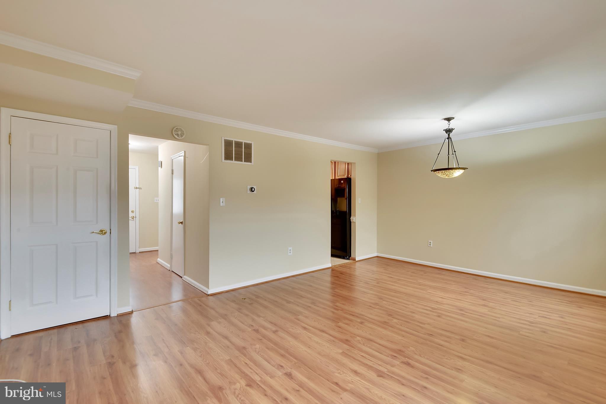 SHADY GROVE VILLAGE - Residential Lease