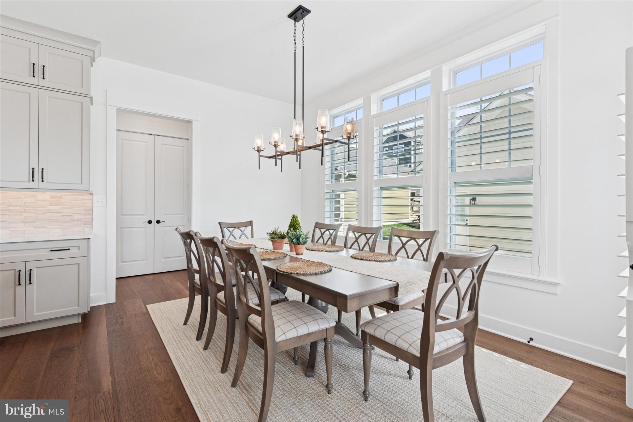 SPRING OAK - Residential