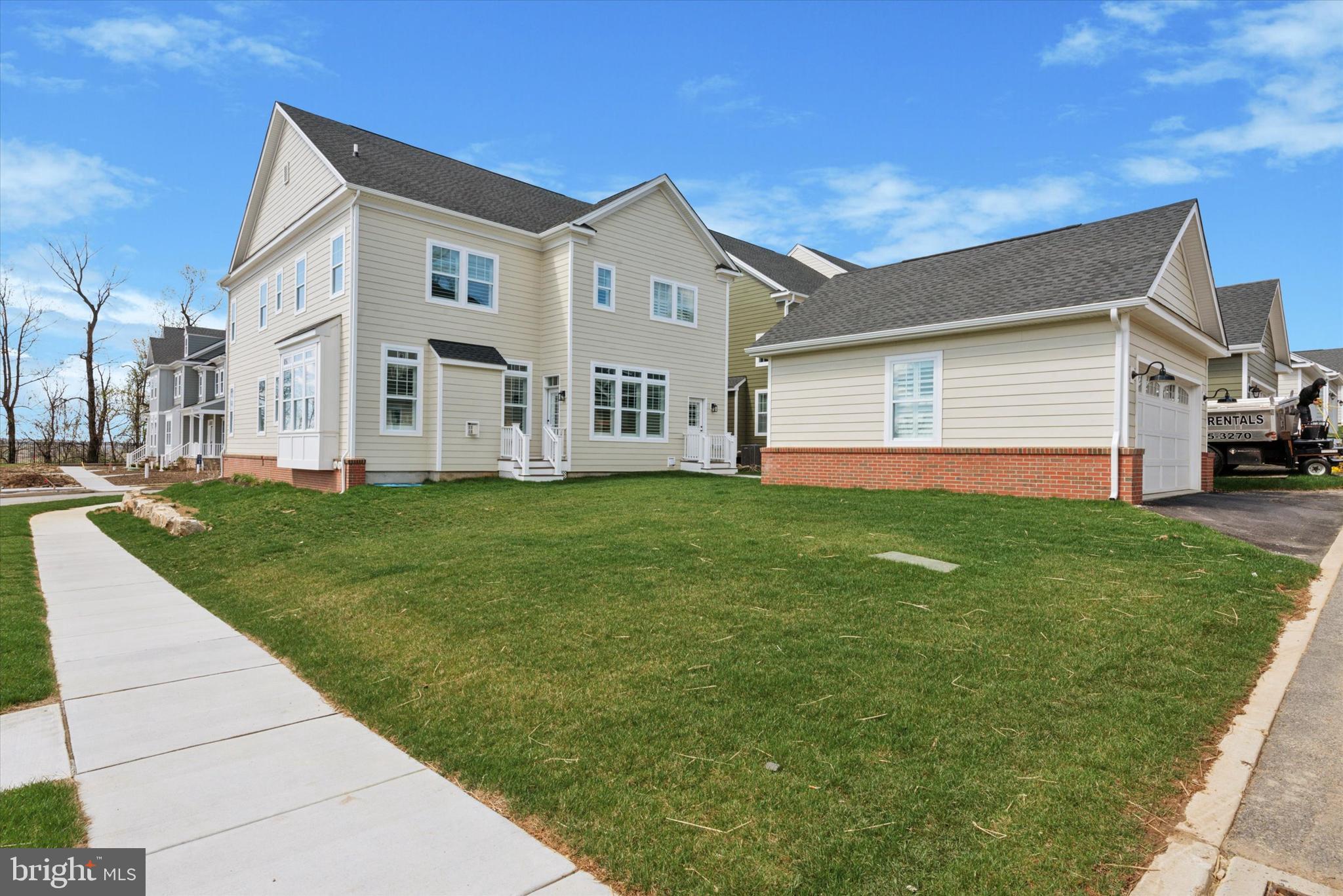 SPRING OAK - Residential