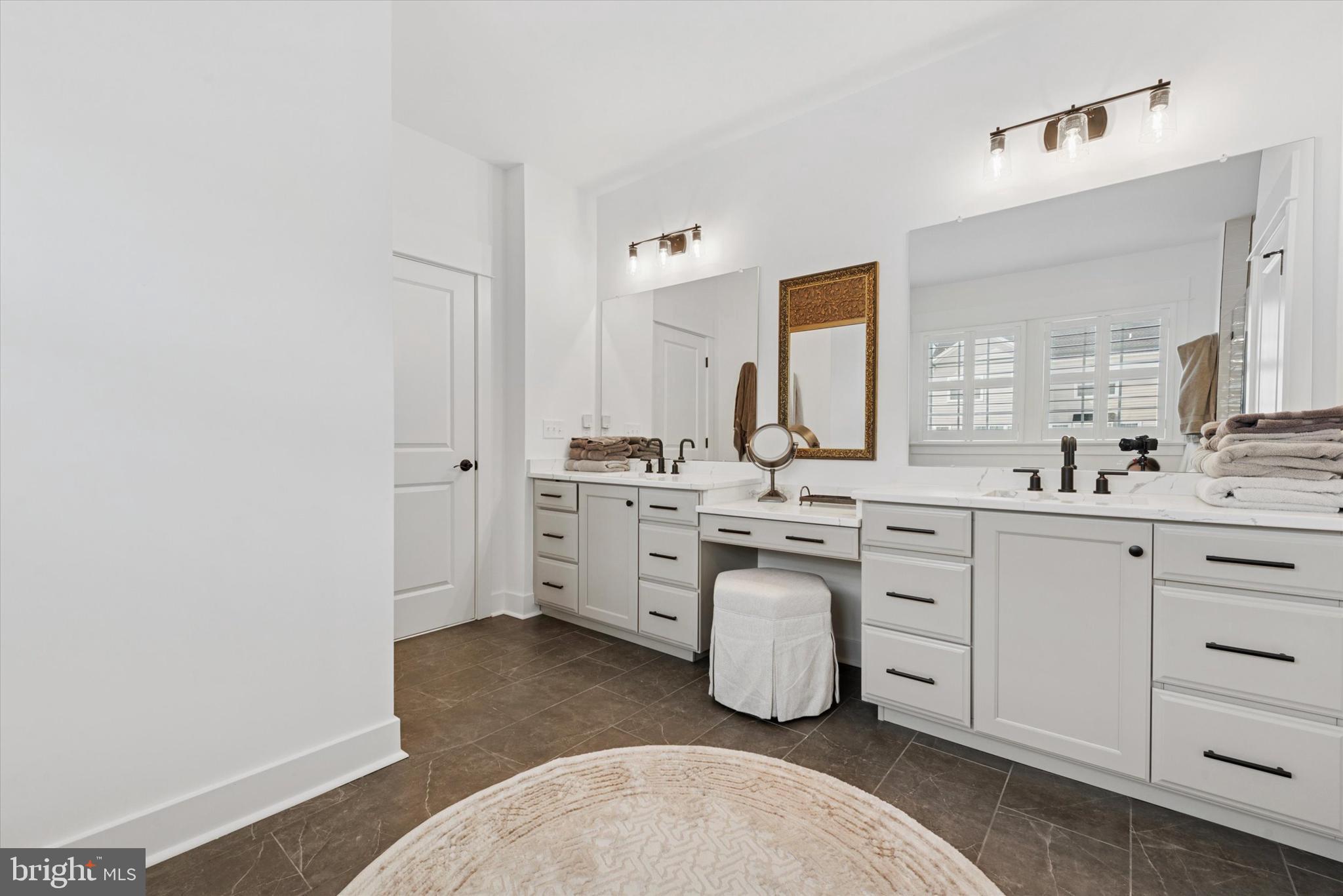 SPRING OAK - Residential