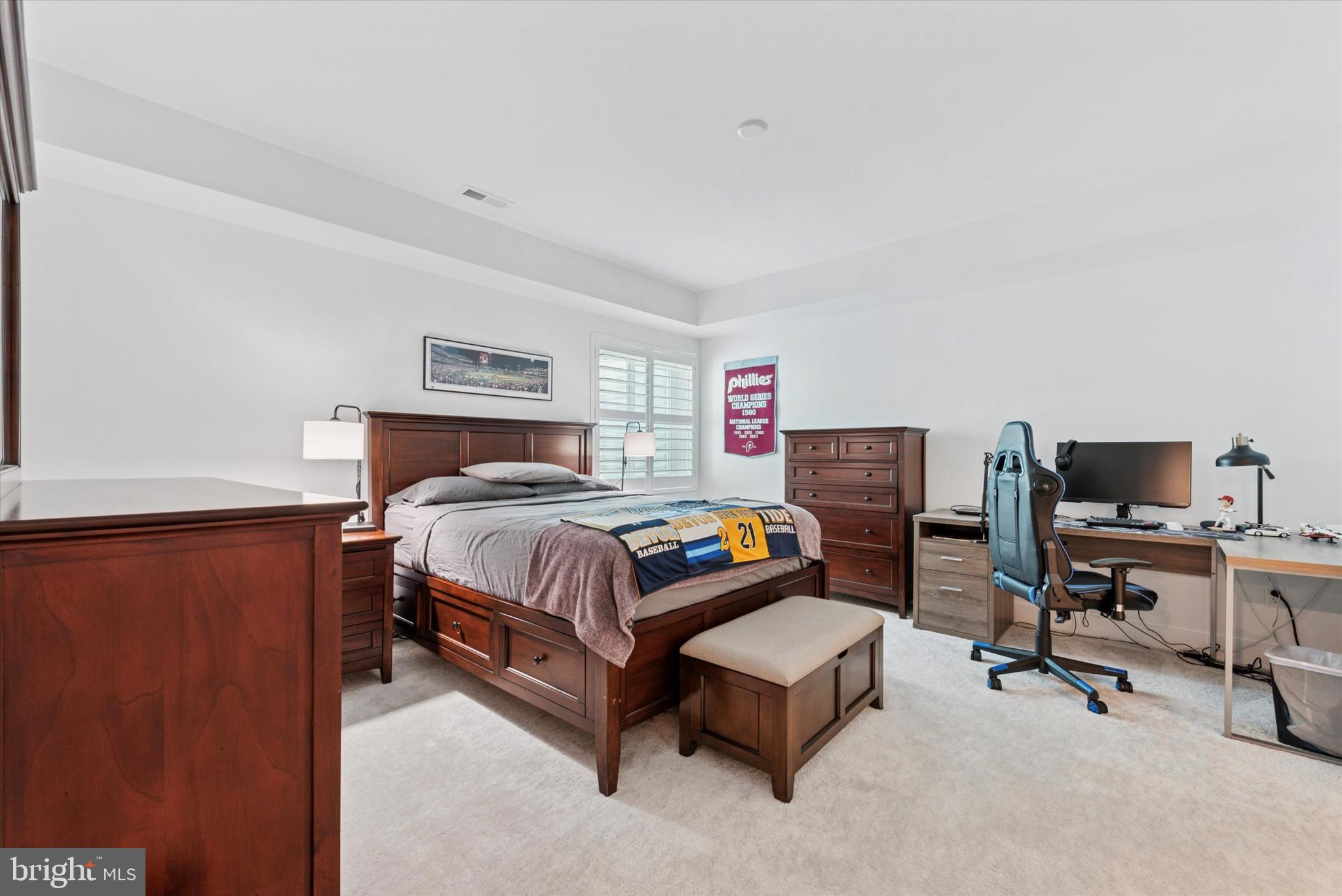 SPRING OAK - Residential