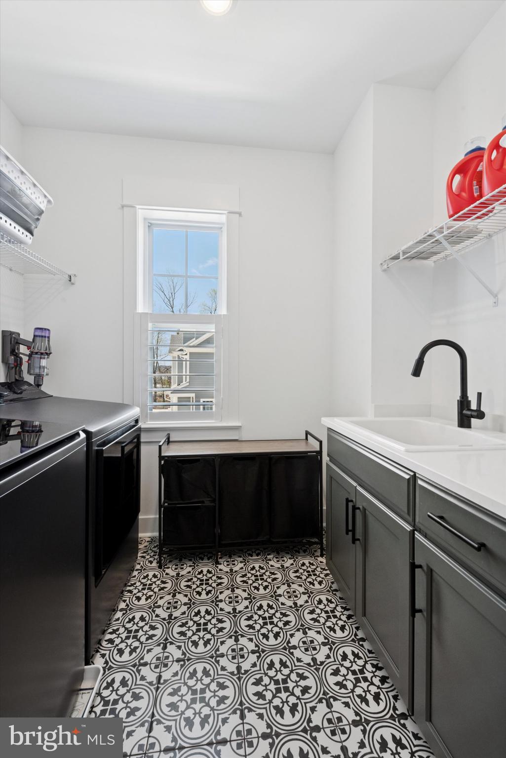 SPRING OAK - Residential