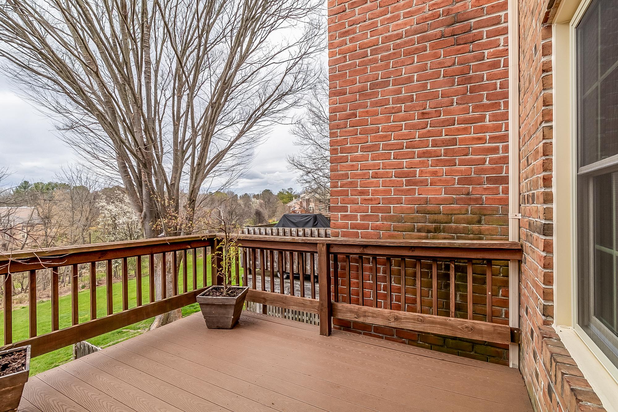 LOVETON FARMS - Residential