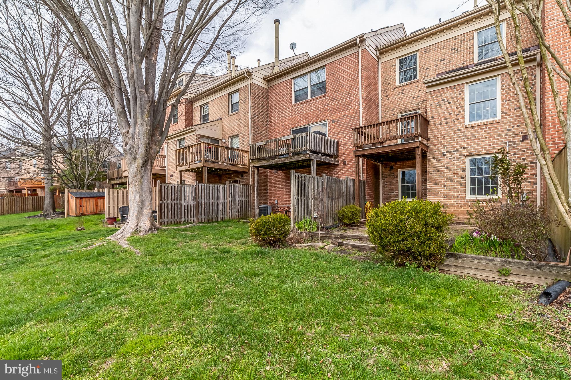 LOVETON FARMS - Residential