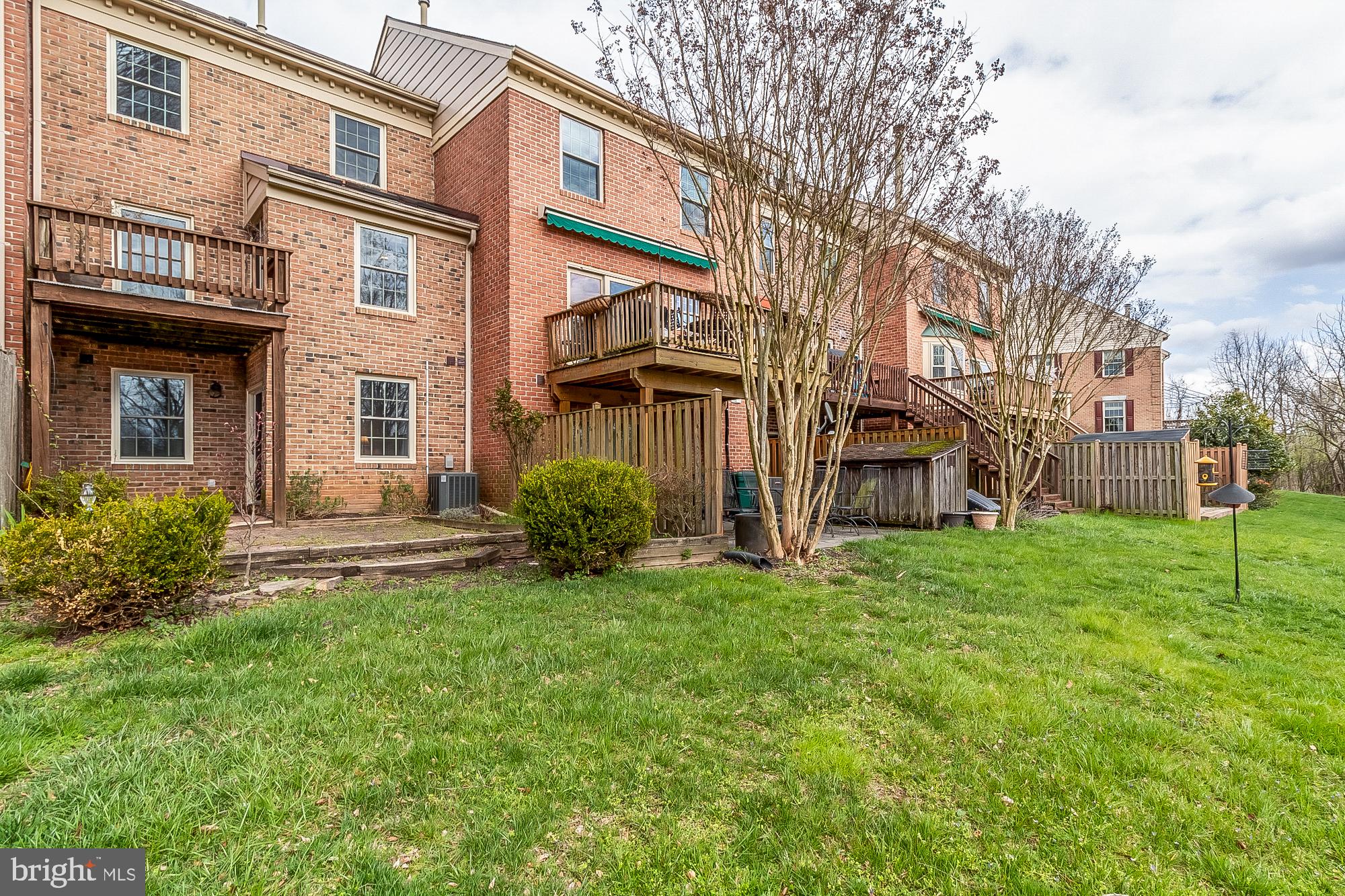 LOVETON FARMS - Residential