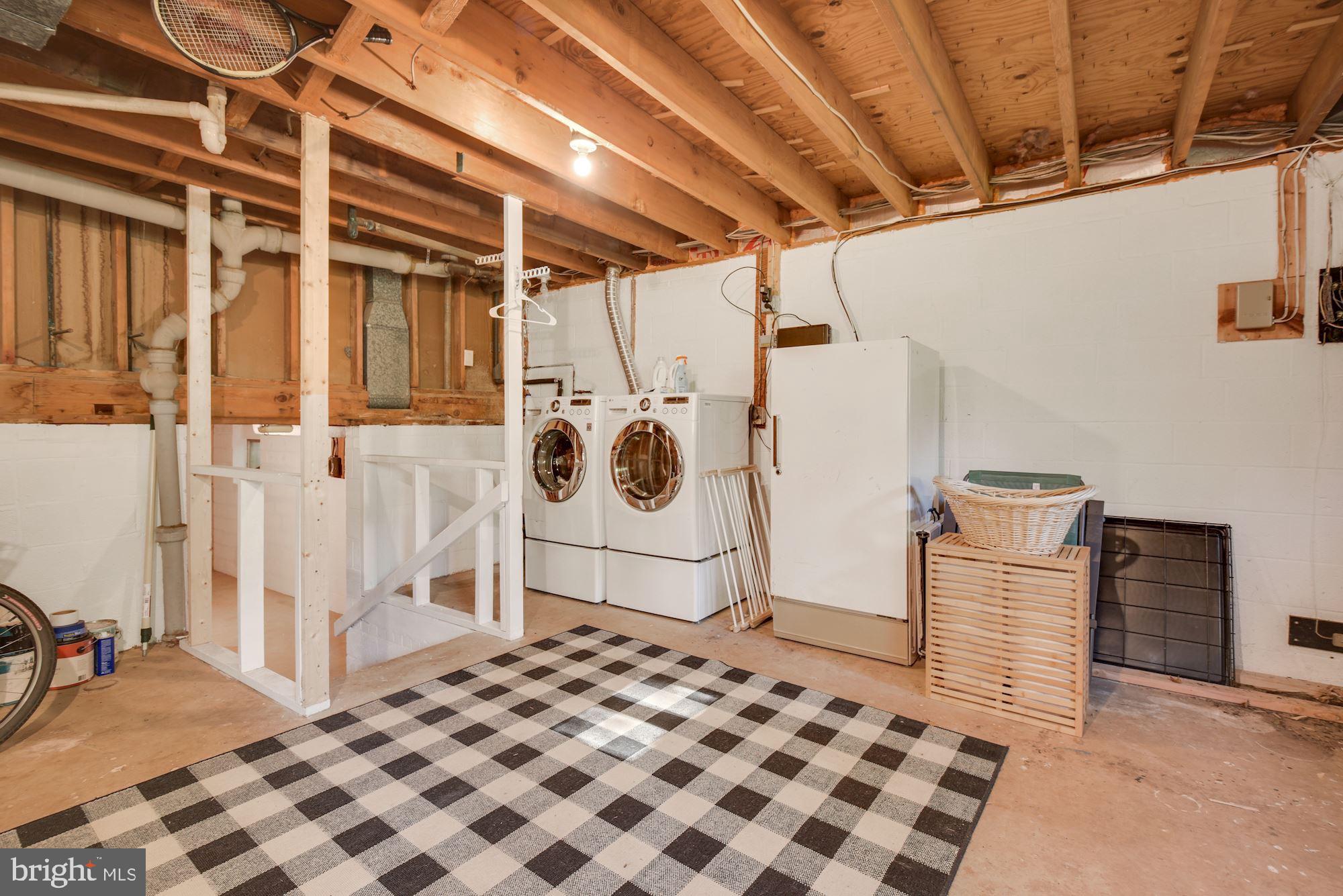 BEL PRE WOODS - Residential