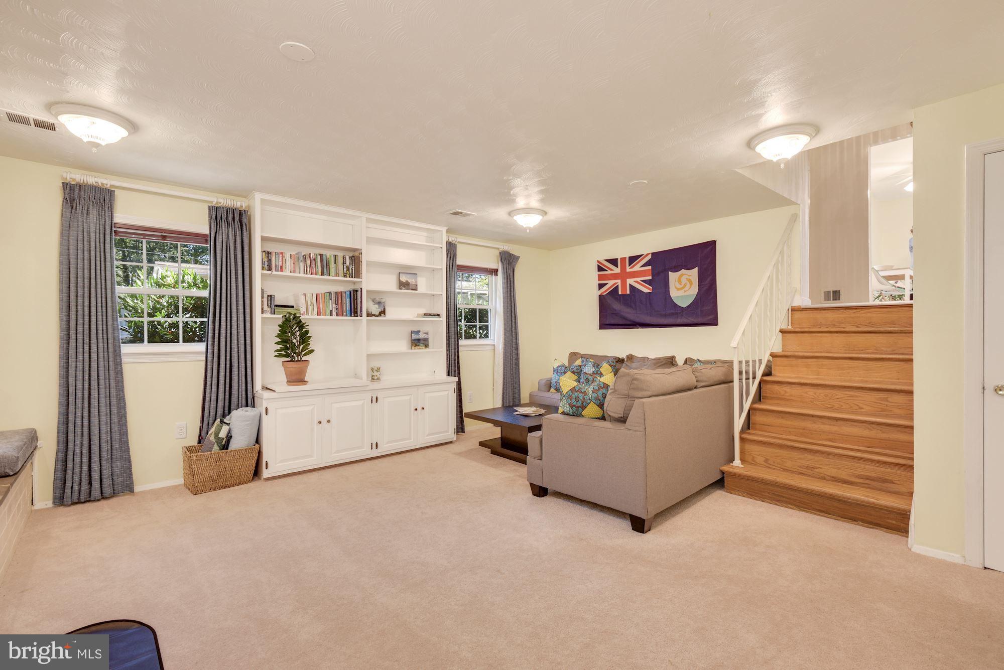 BEL PRE WOODS - Residential