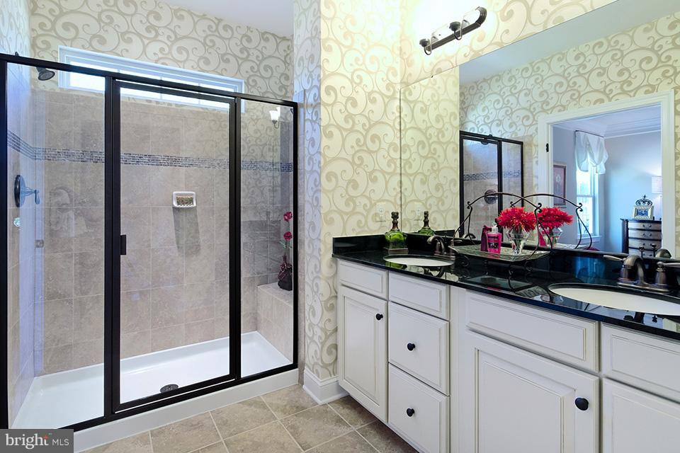 TWO RIVERS - Residential