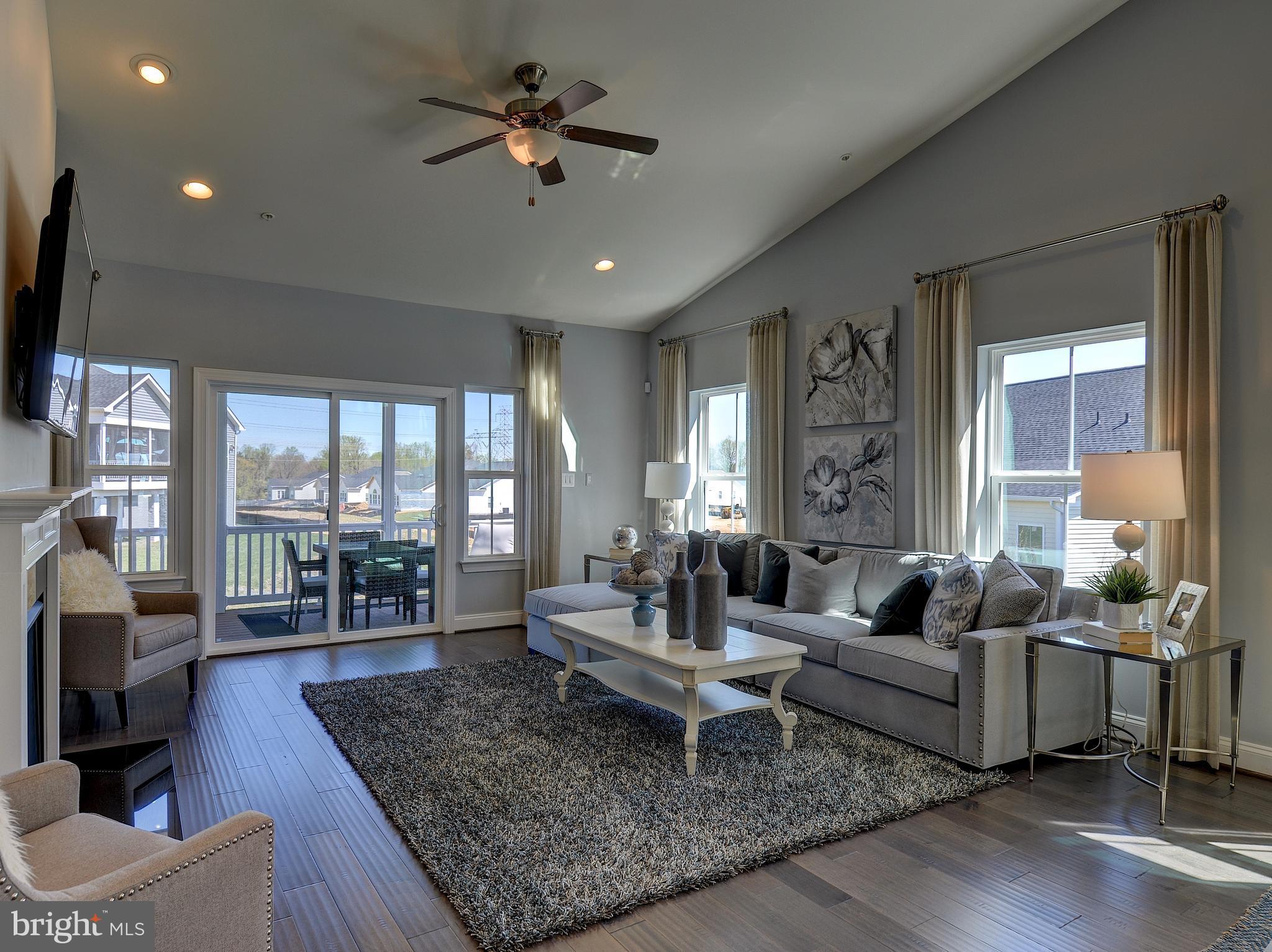 TWO RIVERS - Residential