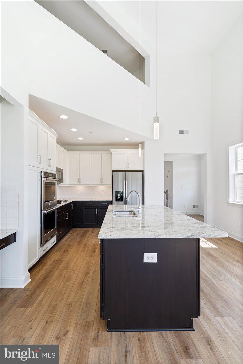 ROSEHILL MANOR - Residential