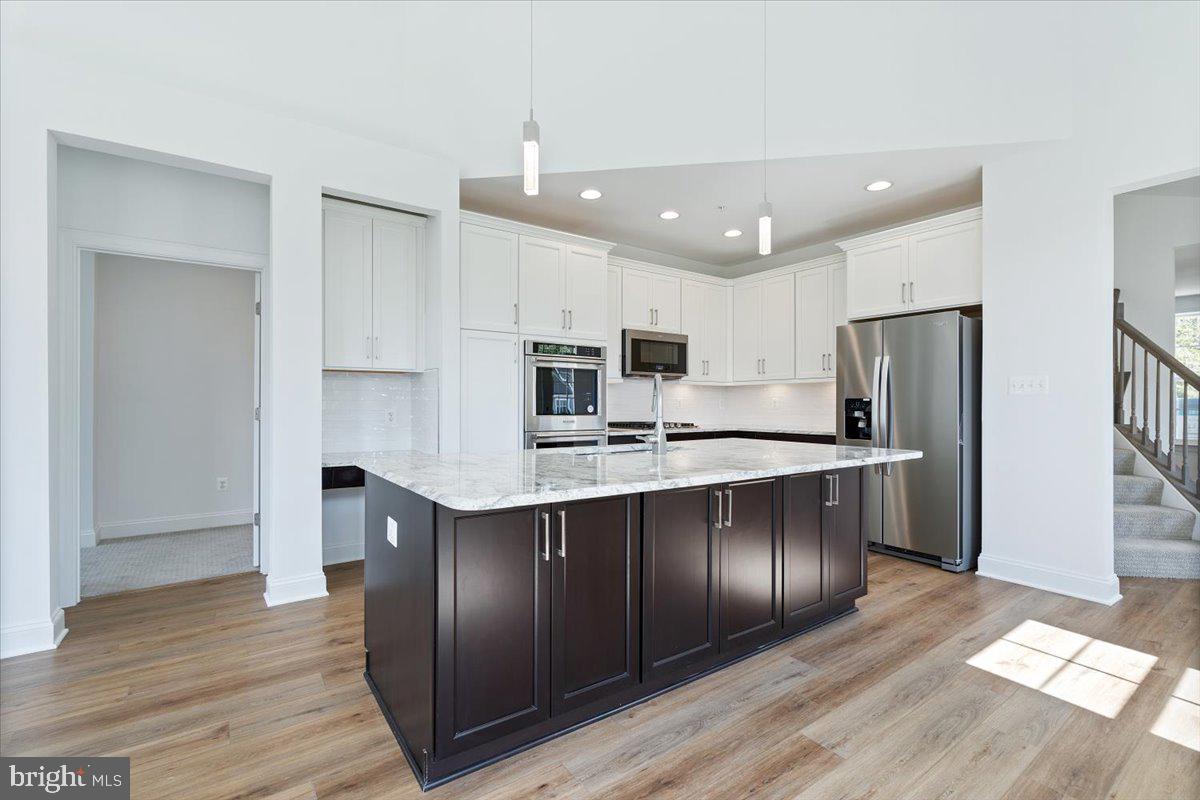 ROSEHILL MANOR - Residential