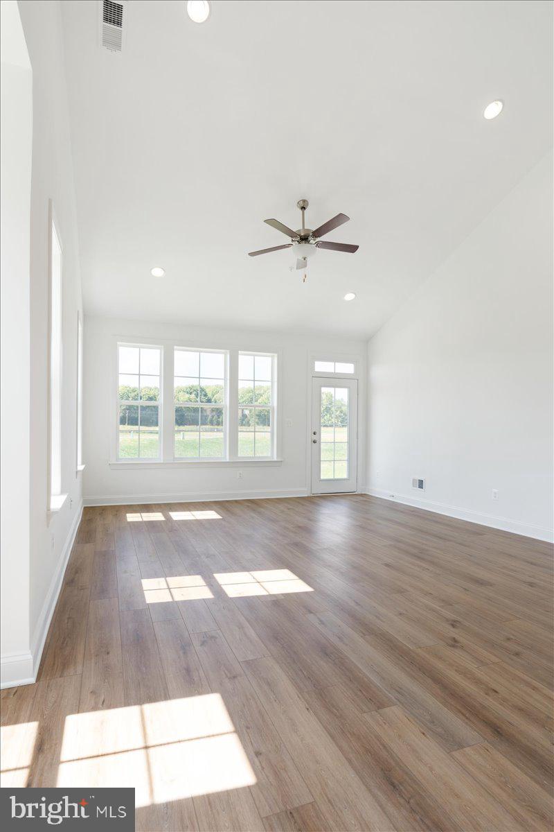 ROSEHILL MANOR - Residential