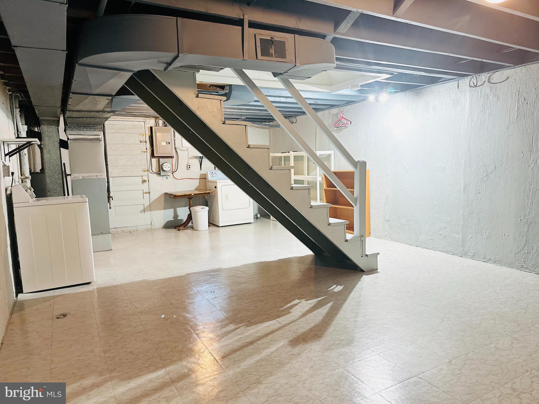 DUNDALK - Residential Lease