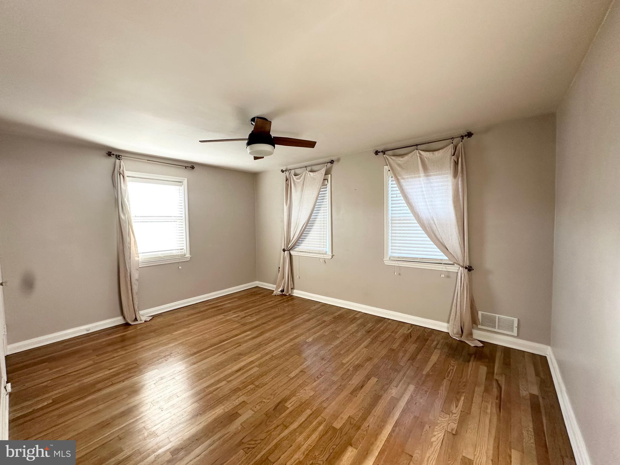 DUNDALK - Residential Lease