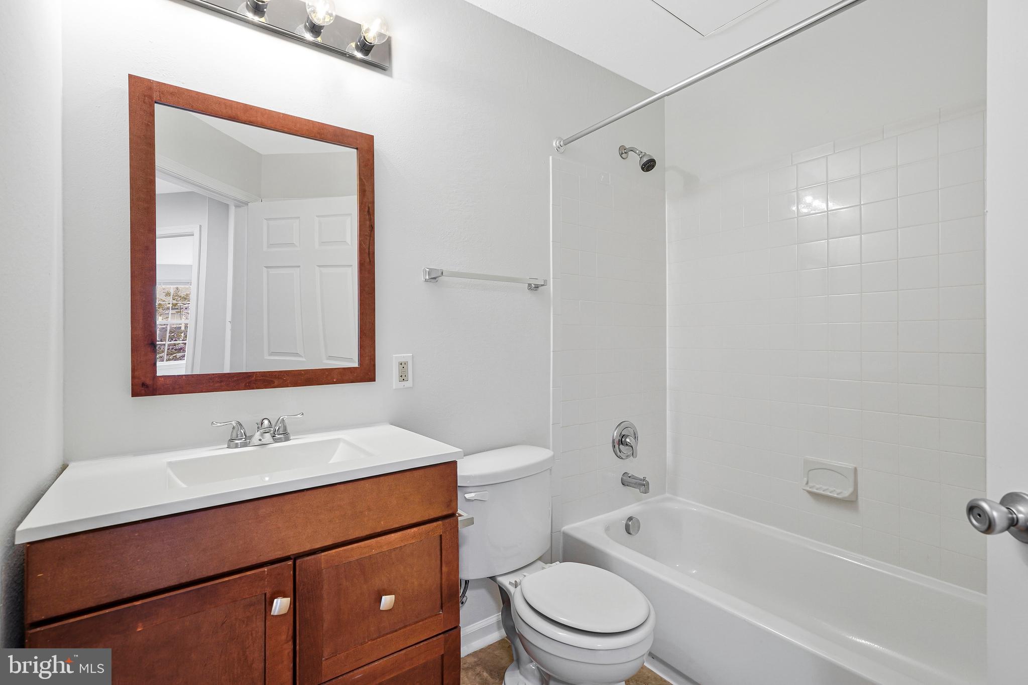 GATES OF FAIR LAKES - Residential