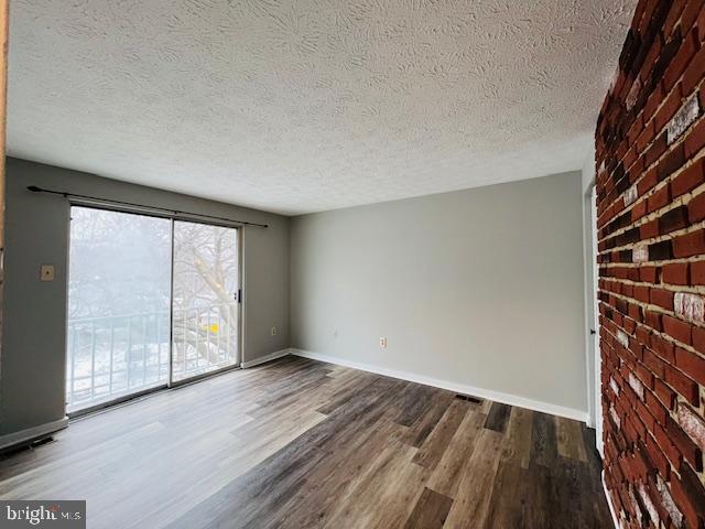 HILLCREST ORCHARDS - Residential Lease