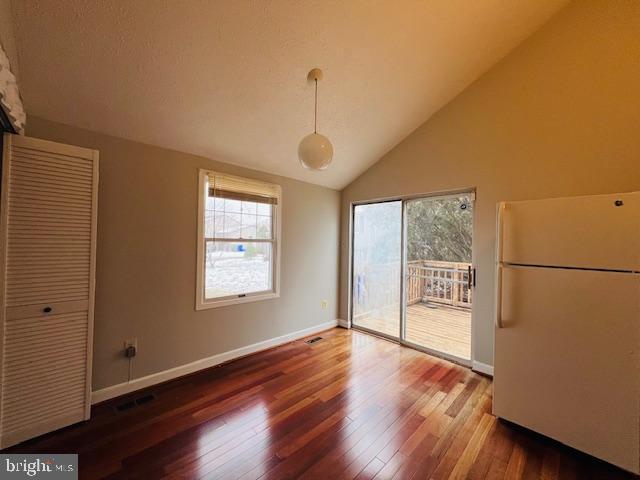 HILLCREST ORCHARDS - Residential Lease