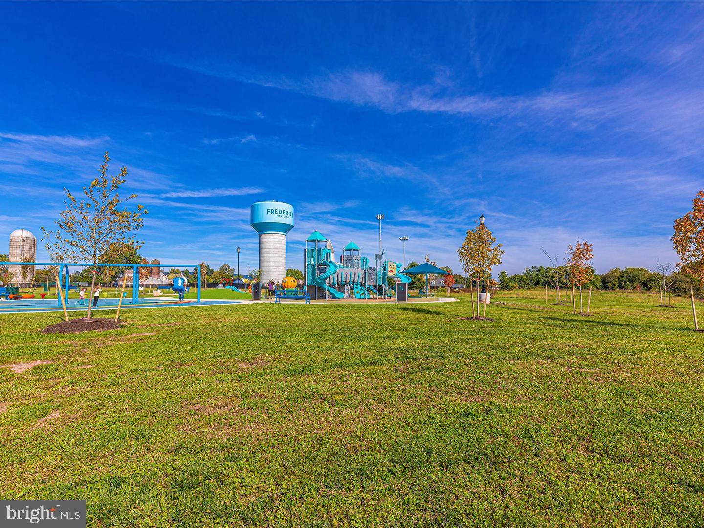 HILLCREST ORCHARDS - Residential Lease