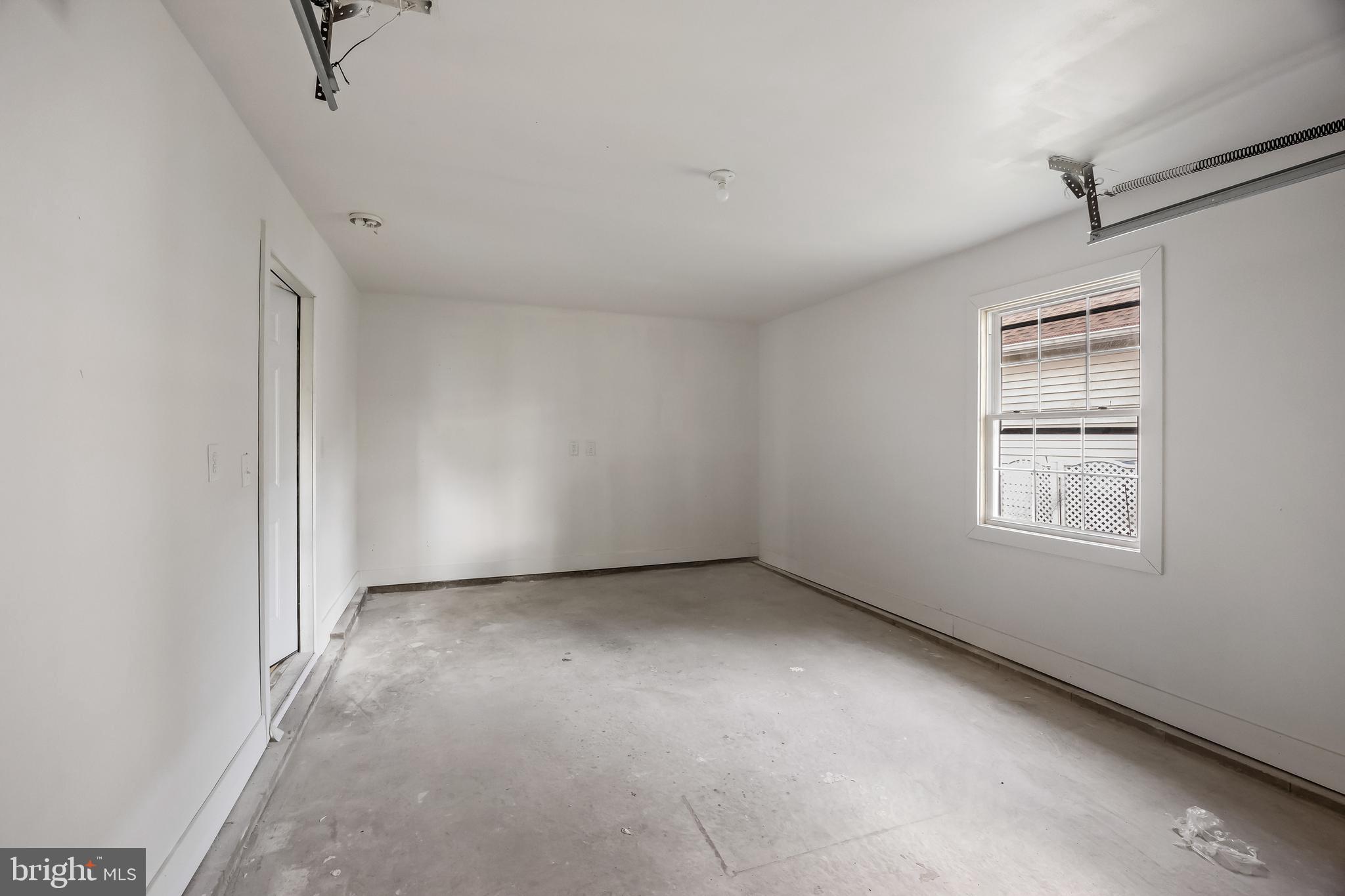 LEISURETOWNE - Residential