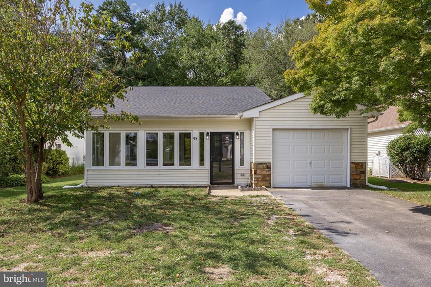 Move right into this newly renovated home. Features include: New kitchen, all Stainless Steel appliances, Granite countertops and tile backsplash. Newly redone flooring throughout. Remodeled bathrooms with new vanity, mirror, lighting, toilet, tile flooring, and tile tub surround. Good-sized closets with 6-panel doors. Whole house has been freshly painted in tasteful neutral colors.