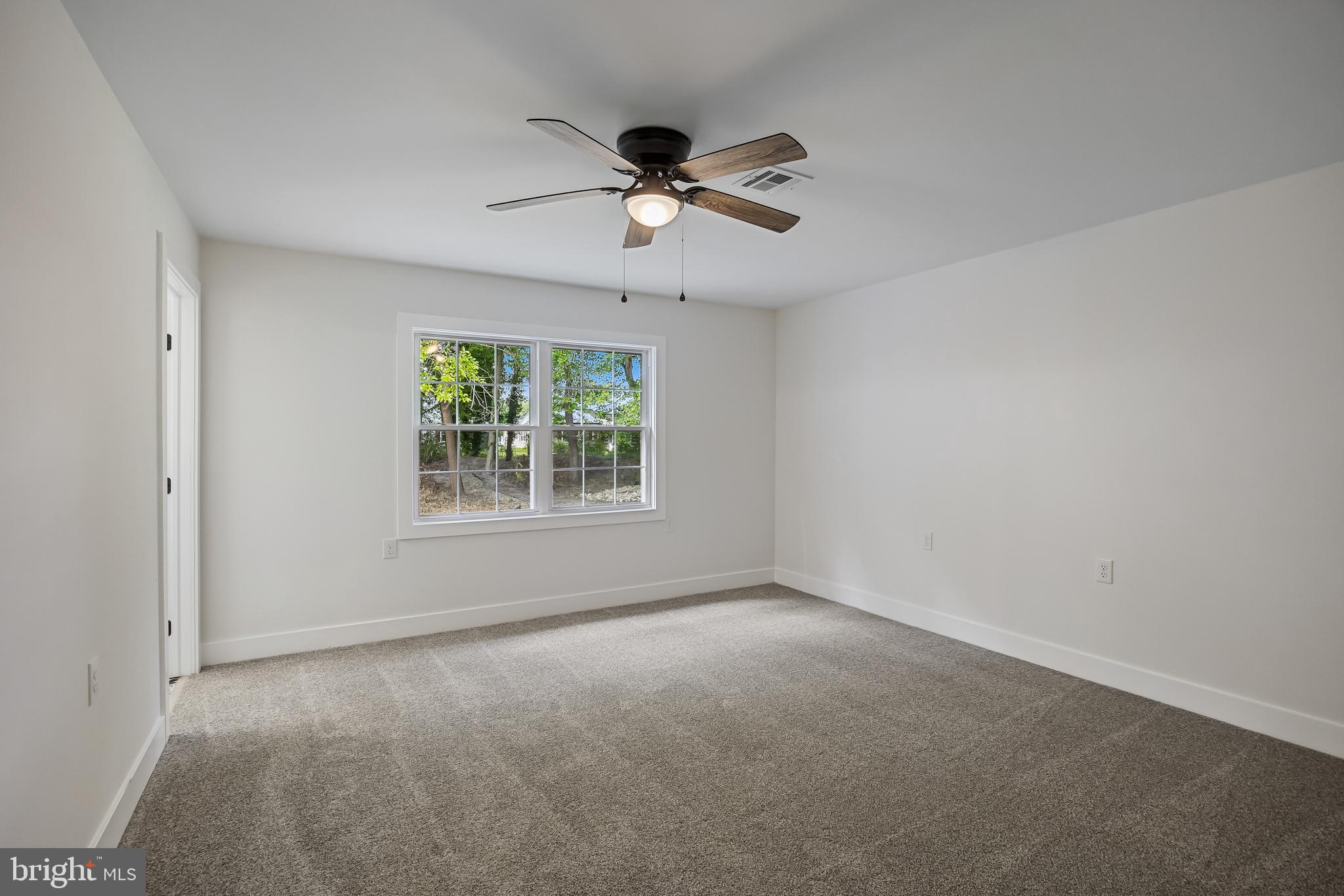 LEISURETOWNE - Residential