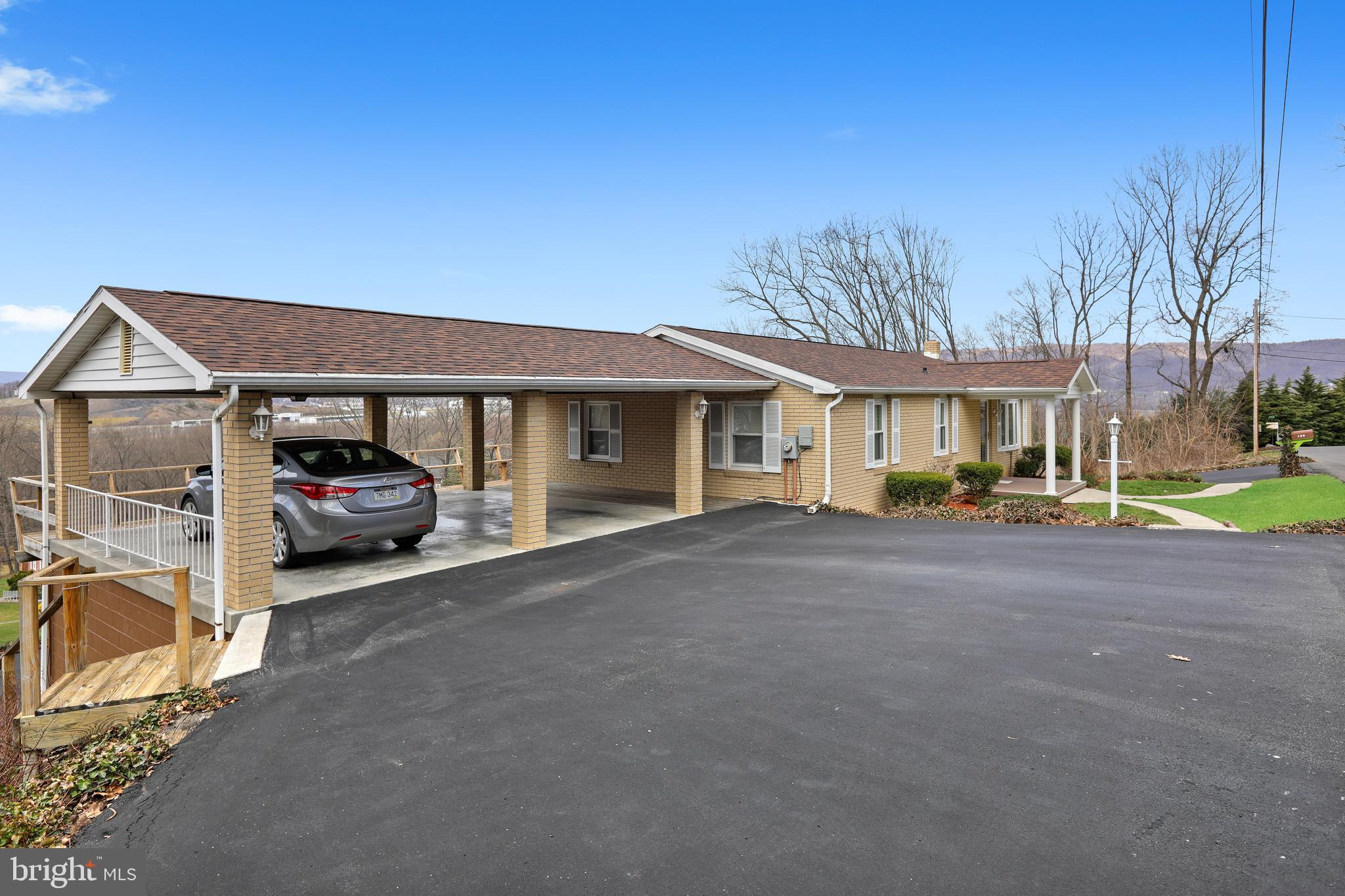 VALLEY VIEW - Residential