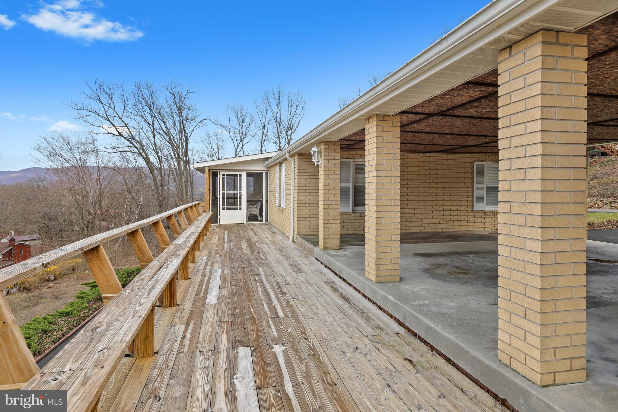 VALLEY VIEW - Residential