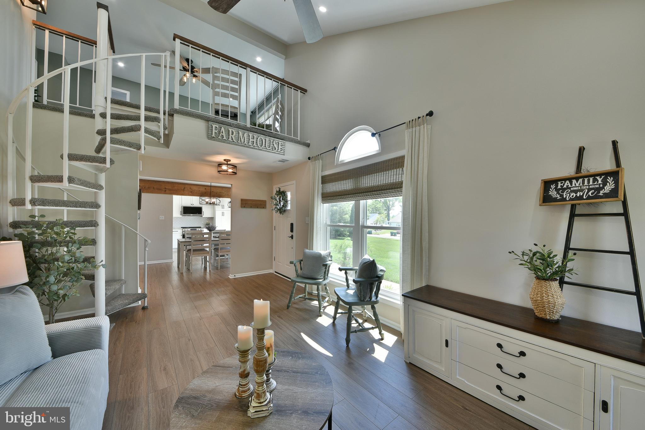 SUMMIT TRACE - Residential