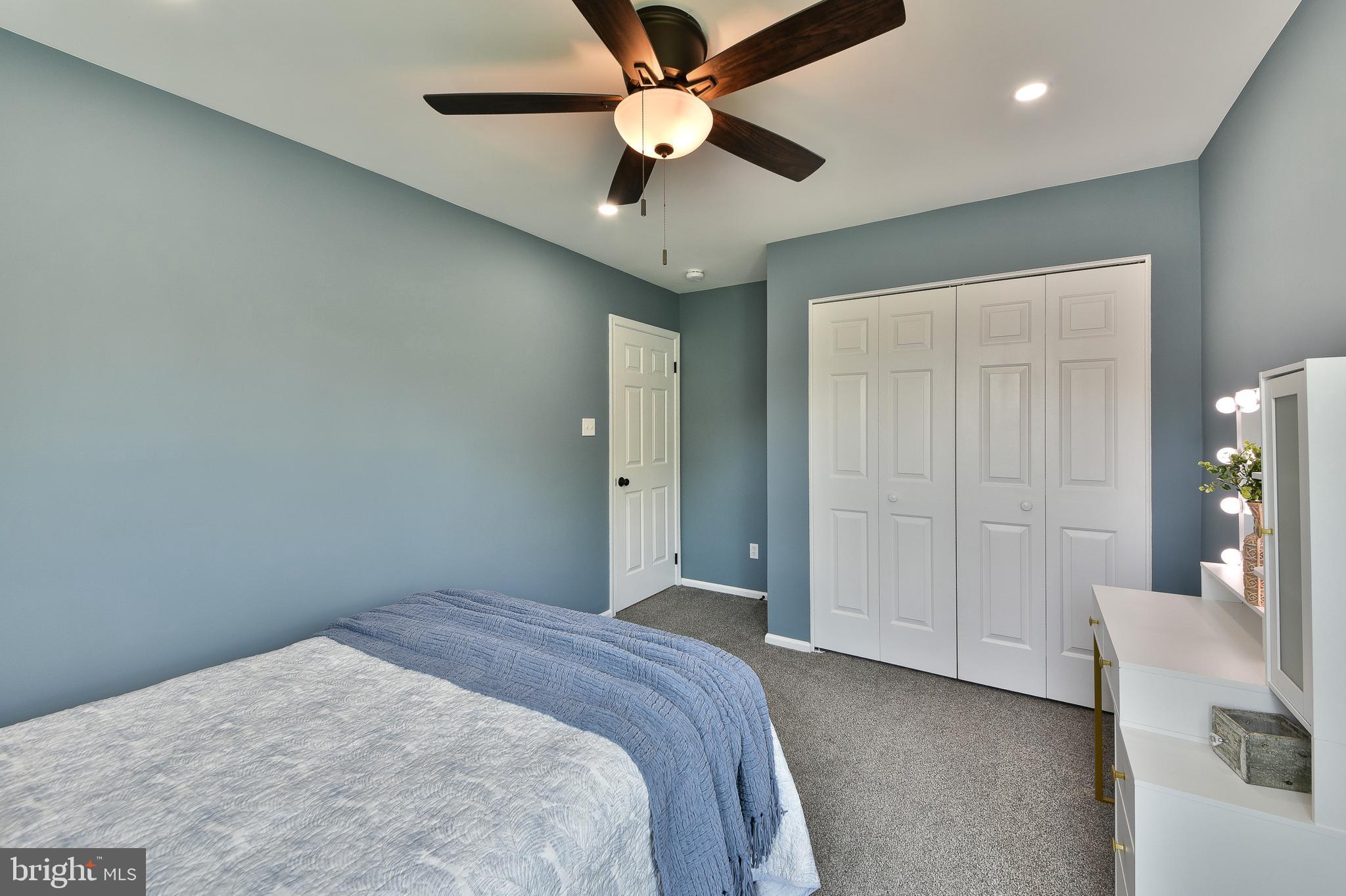 SUMMIT TRACE - Residential