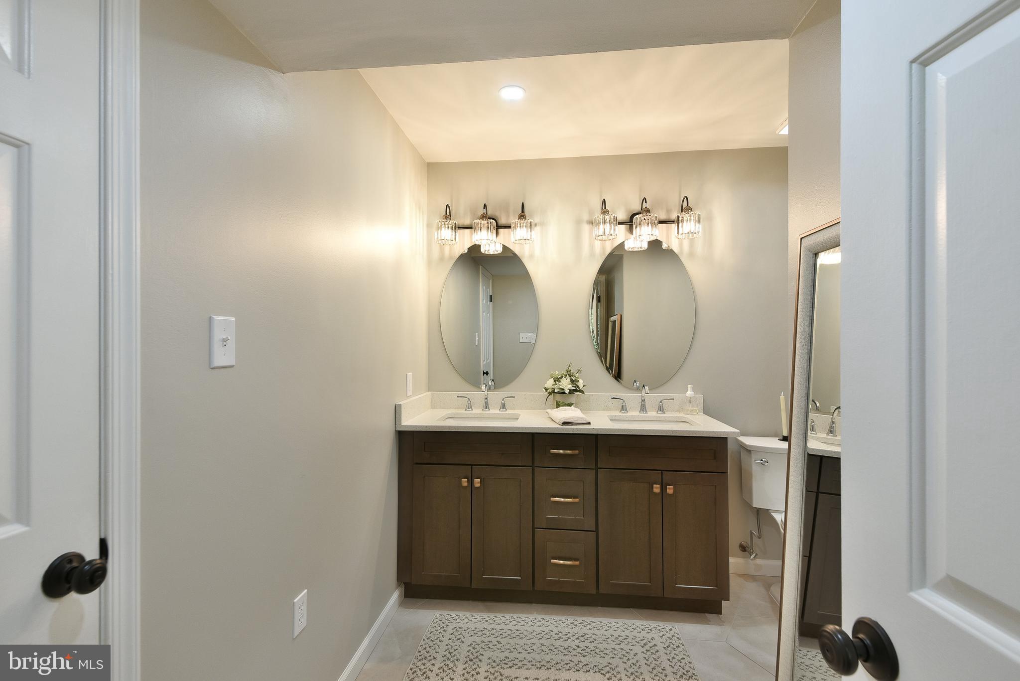 SUMMIT TRACE - Residential