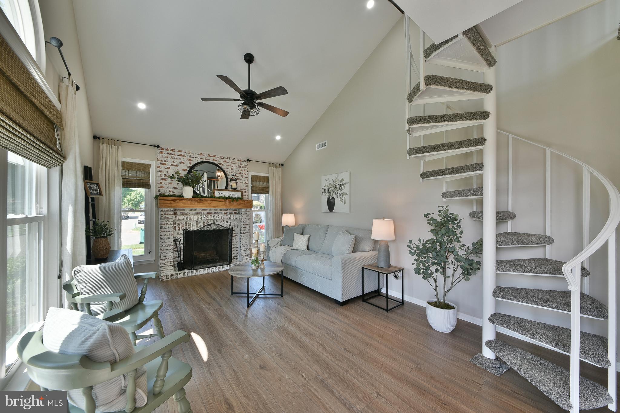 SUMMIT TRACE - Residential