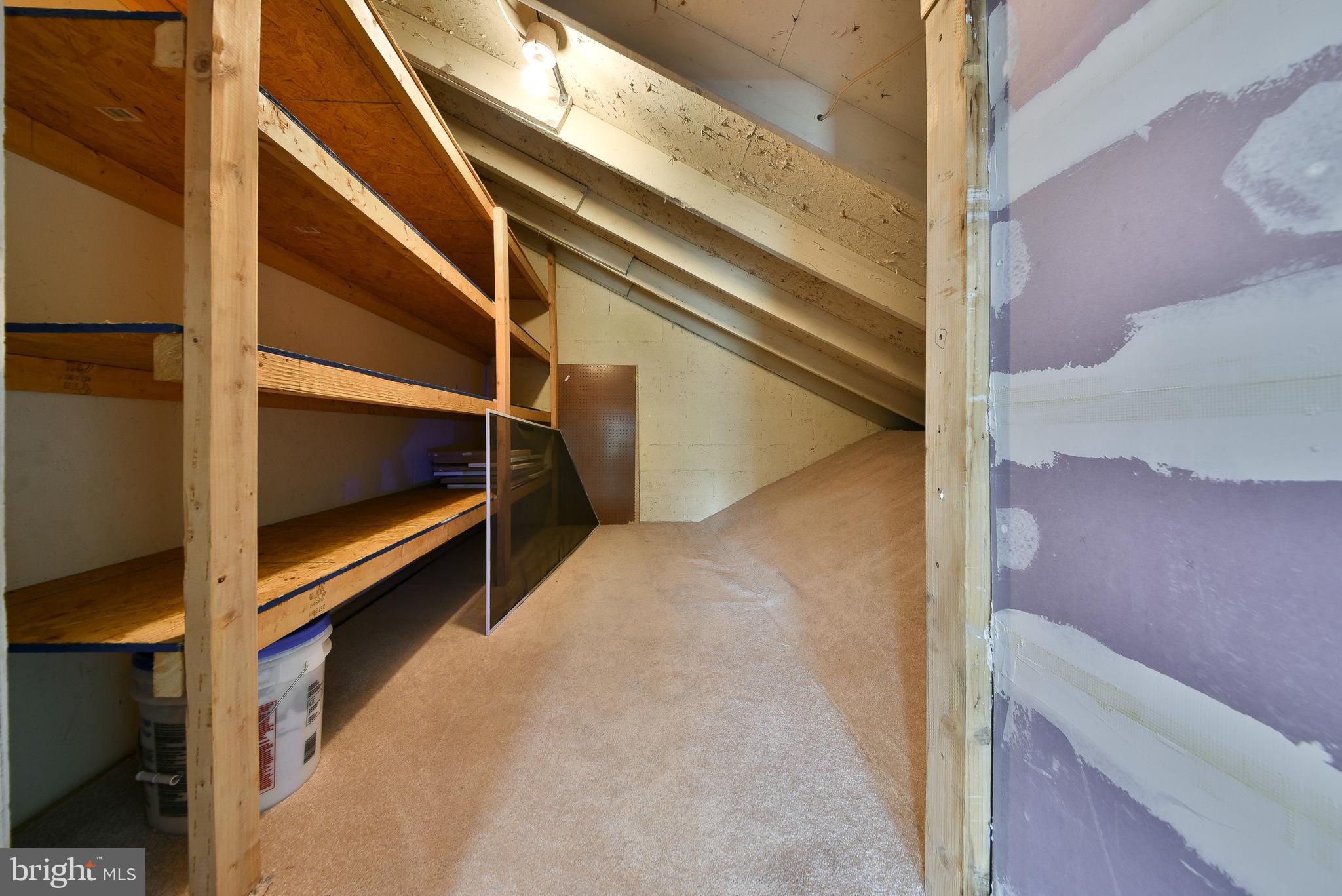 SUMMIT TRACE - Residential
