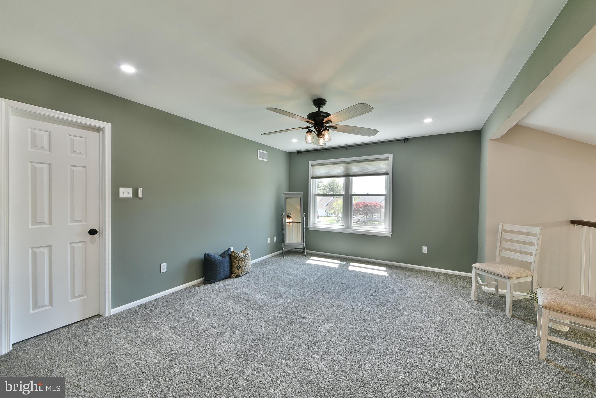 SUMMIT TRACE - Residential