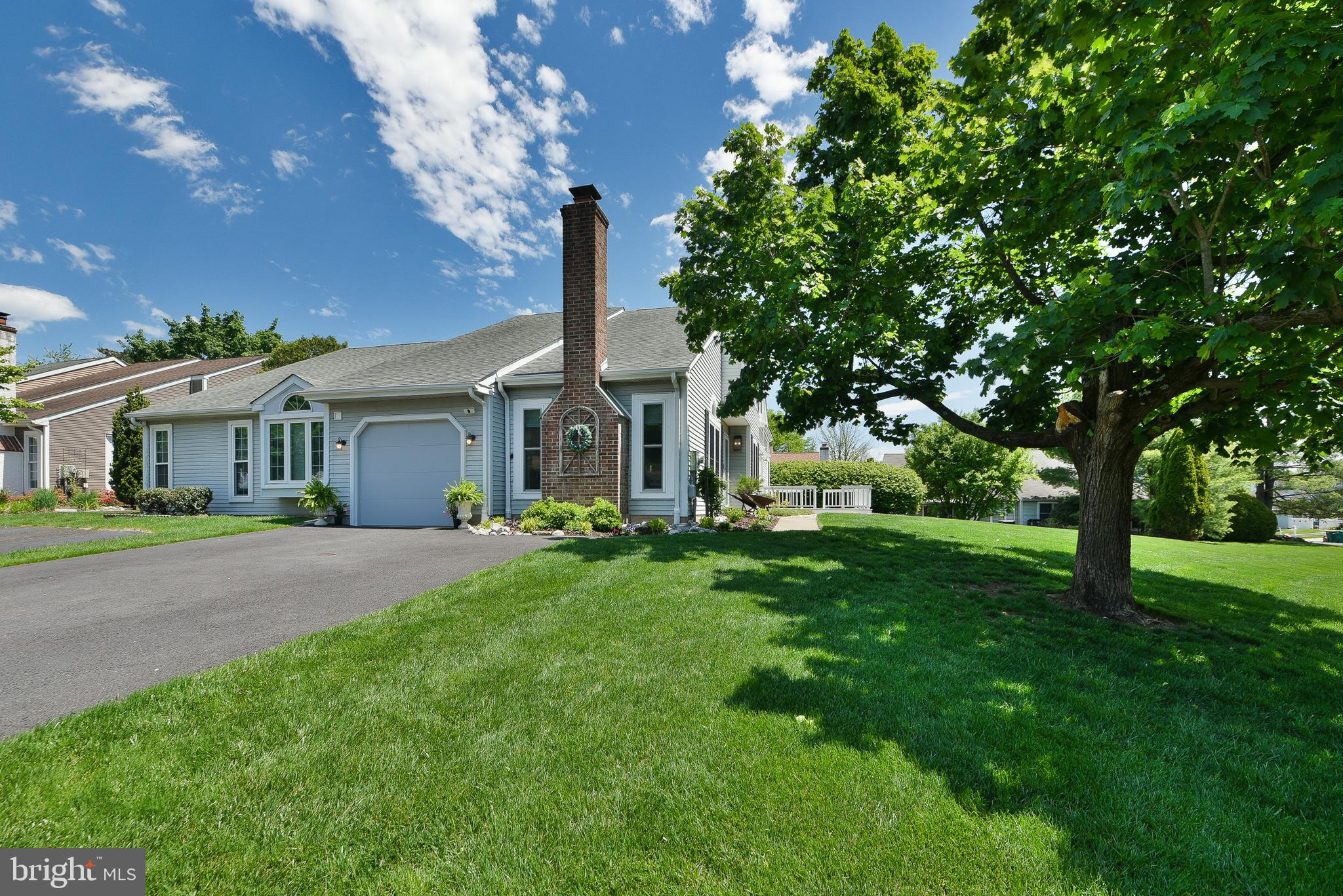 SUMMIT TRACE - Residential