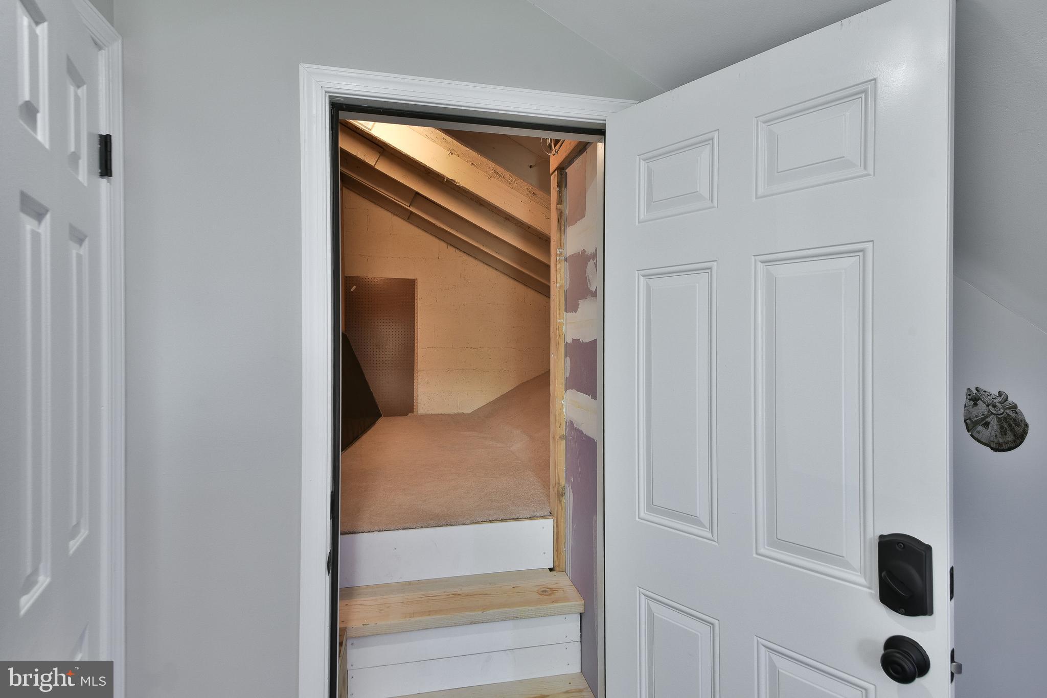 SUMMIT TRACE - Residential