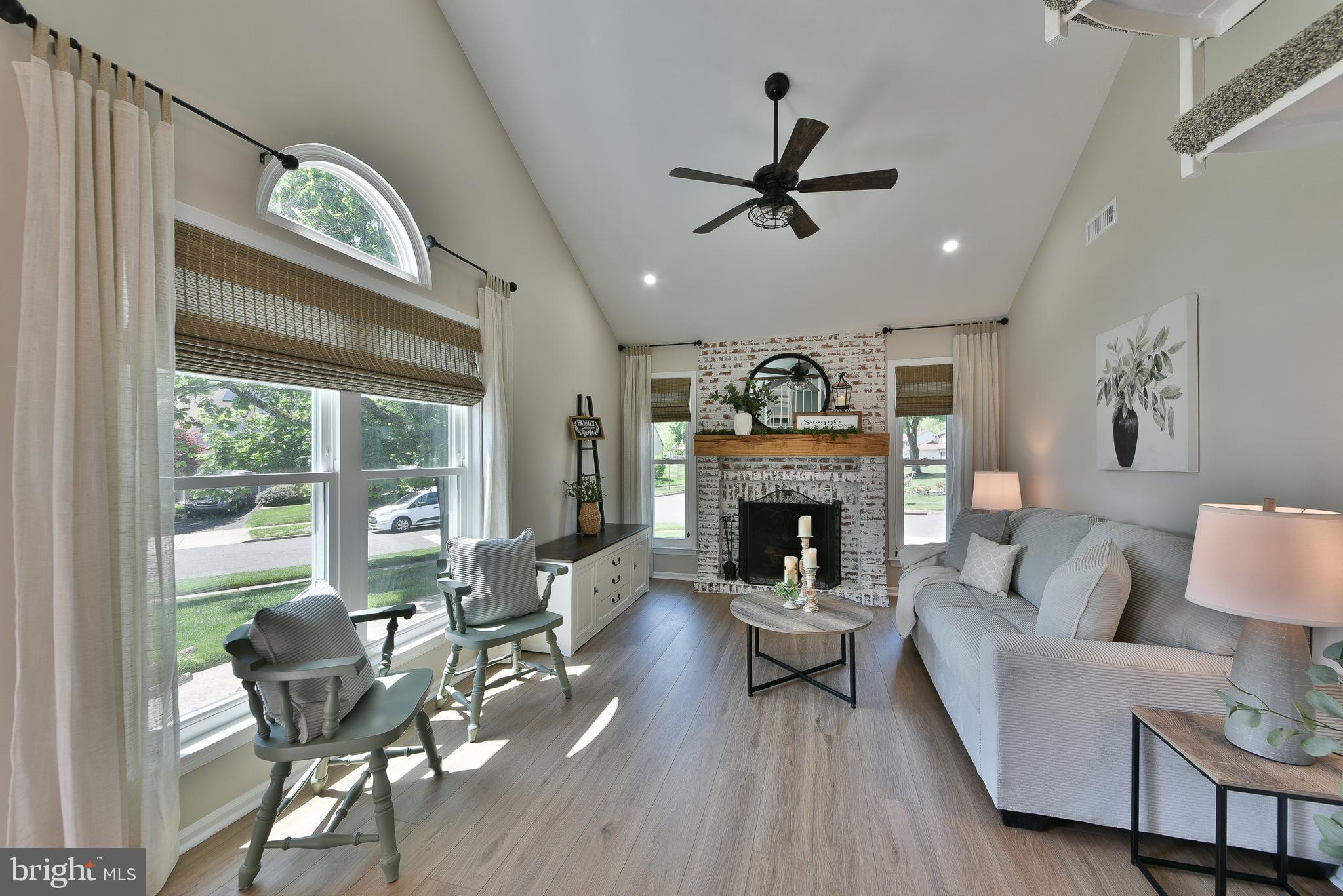 SUMMIT TRACE - Residential