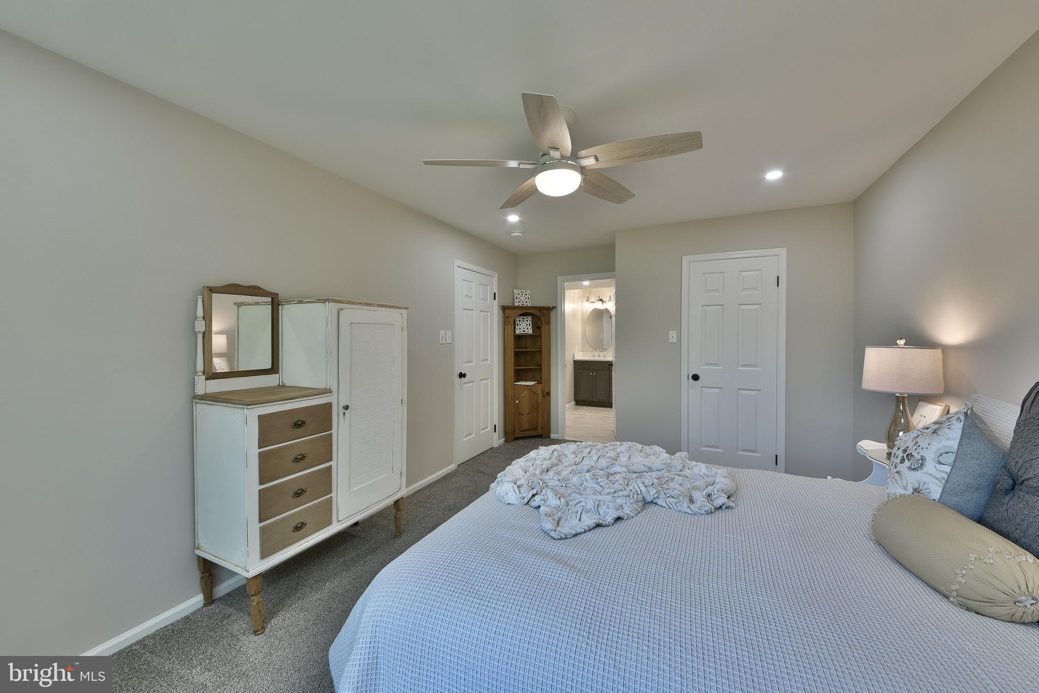 SUMMIT TRACE - Residential