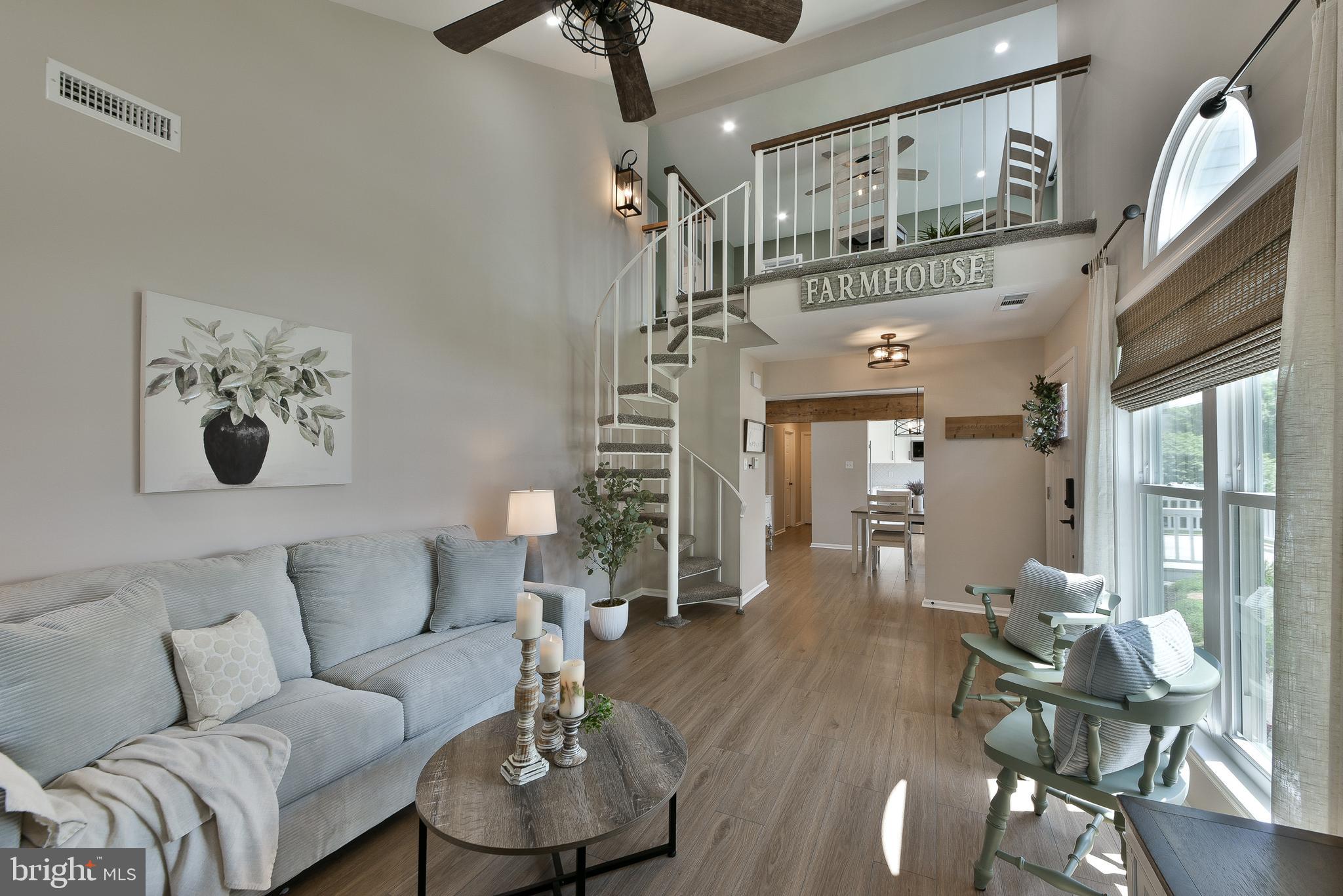 SUMMIT TRACE - Residential