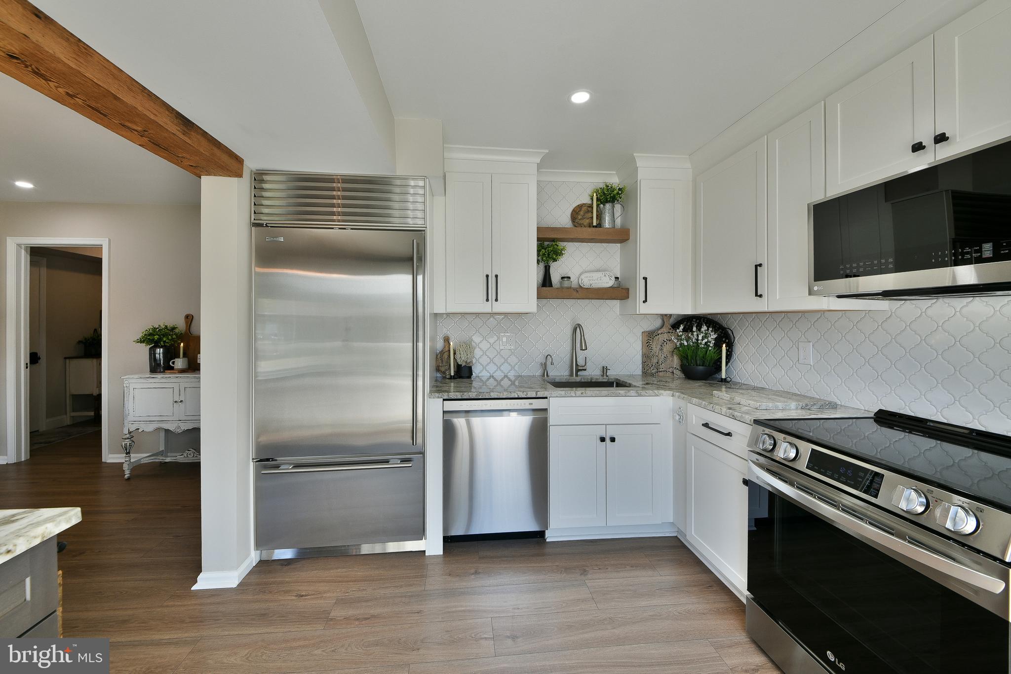 SUMMIT TRACE - Residential