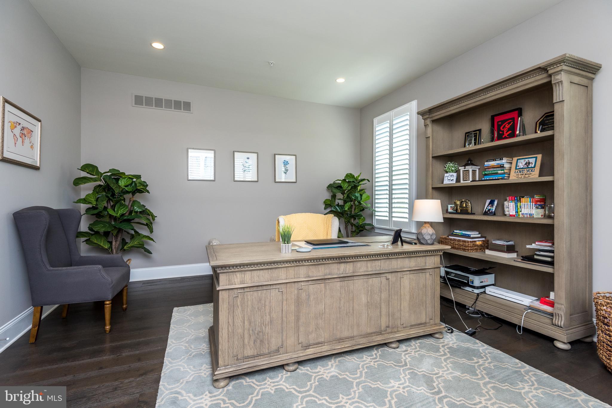 ESTATE AT MILL CREEK - Residential