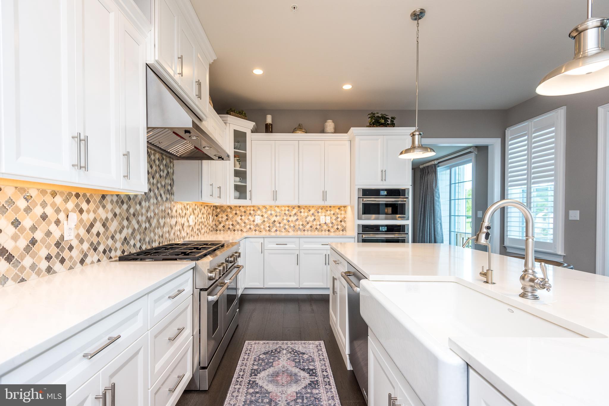 ESTATE AT MILL CREEK - Residential