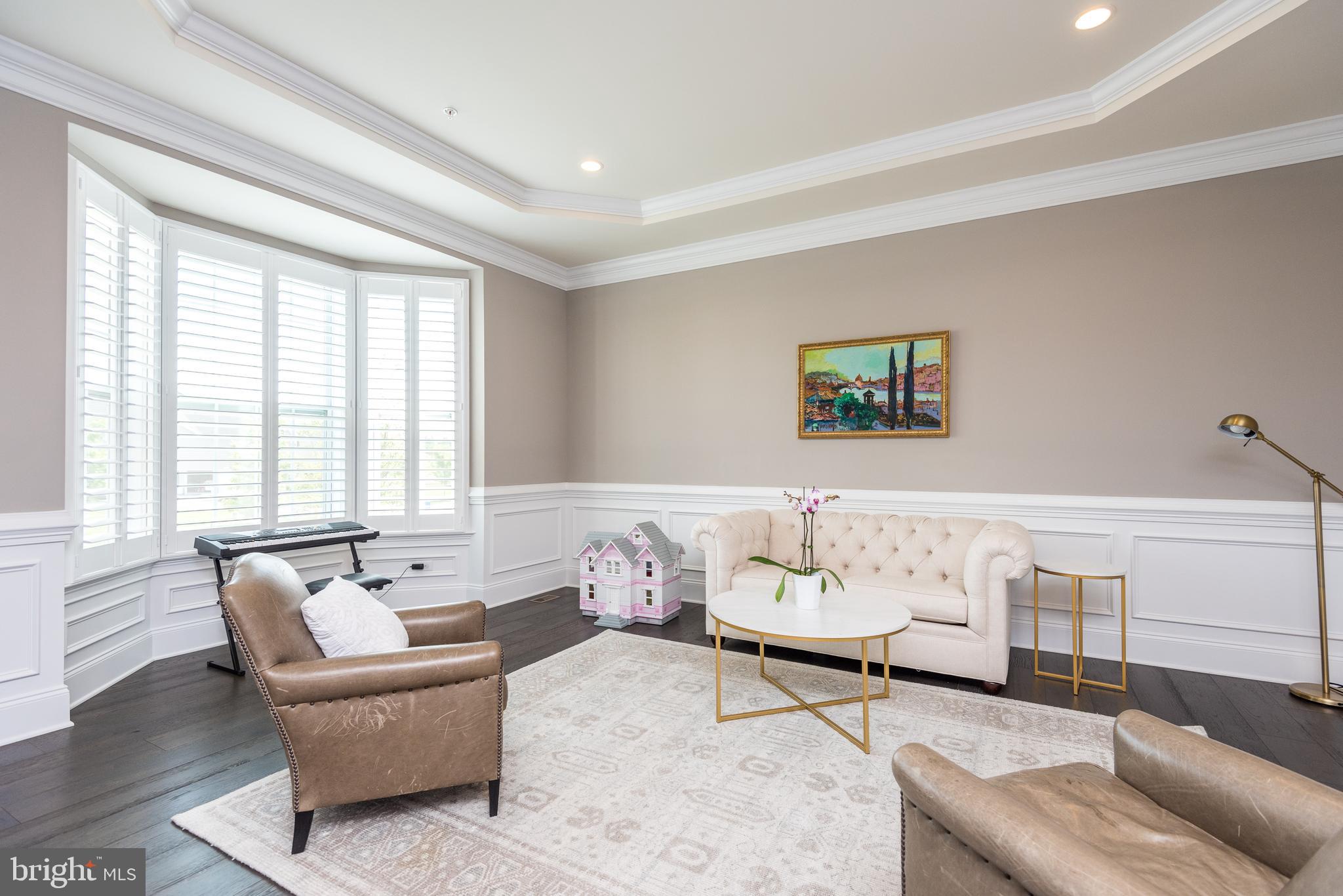 ESTATE AT MILL CREEK - Residential