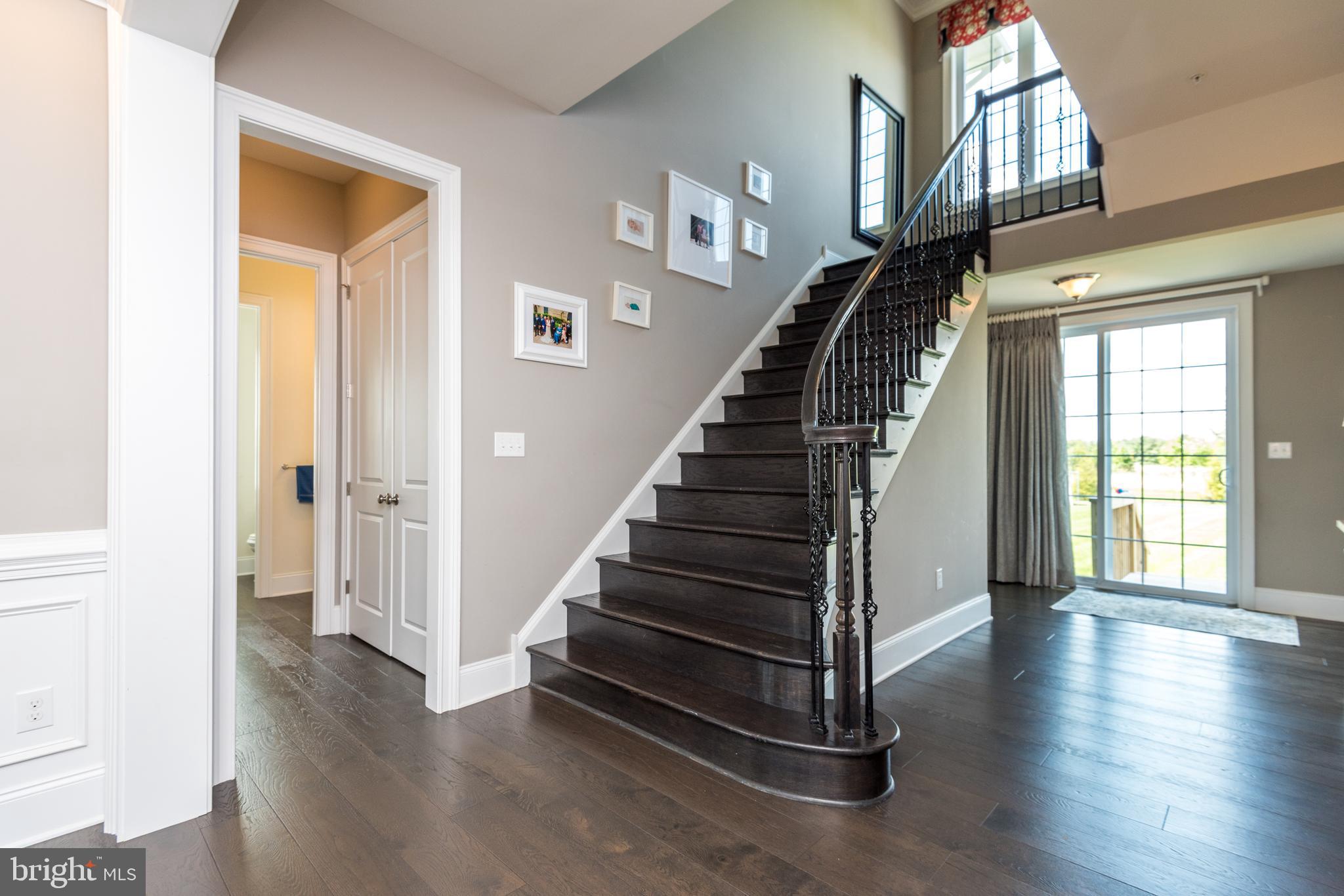 ESTATE AT MILL CREEK - Residential