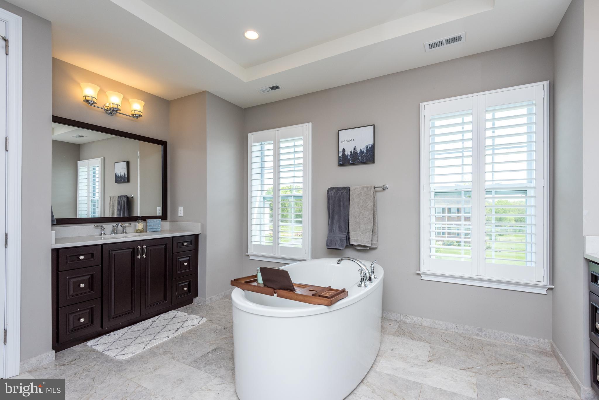 ESTATE AT MILL CREEK - Residential