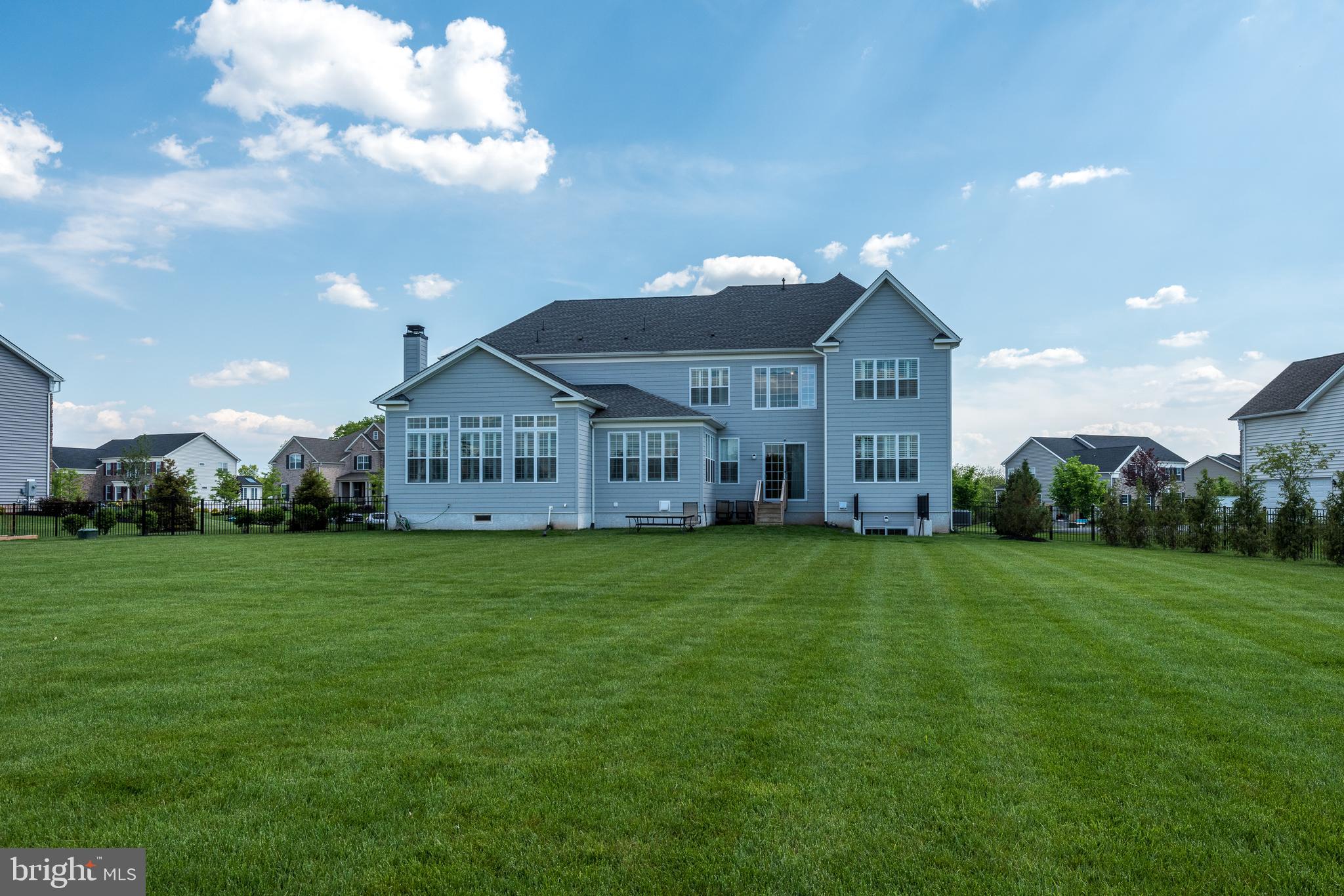 ESTATE AT MILL CREEK - Residential