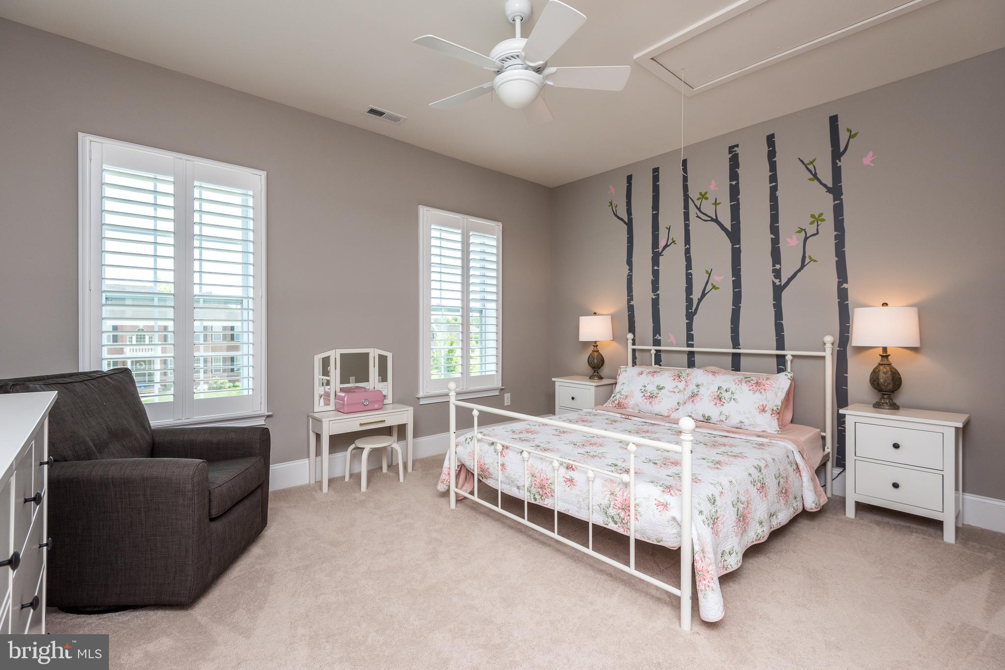 ESTATE AT MILL CREEK - Residential