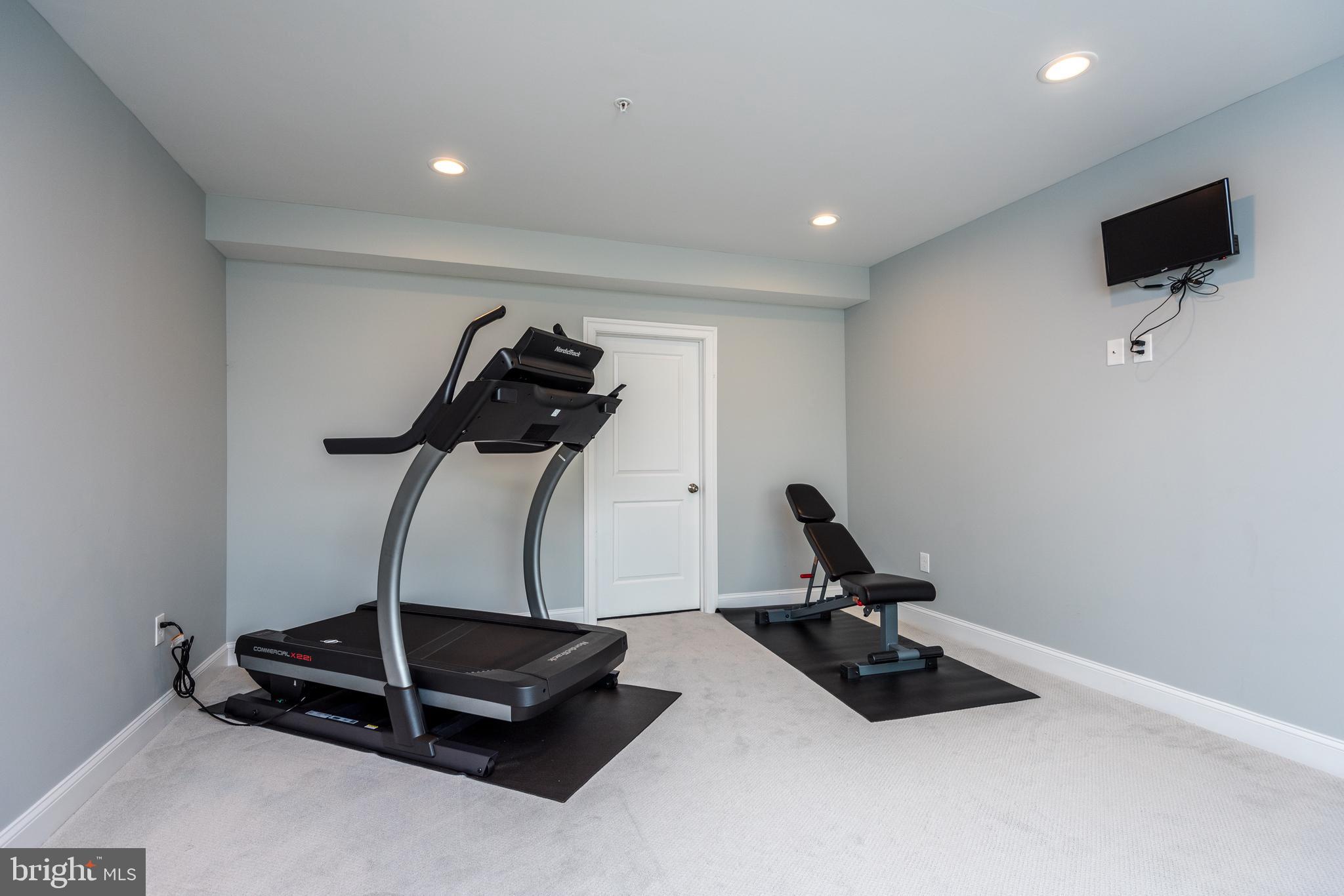 ESTATE AT MILL CREEK - Residential