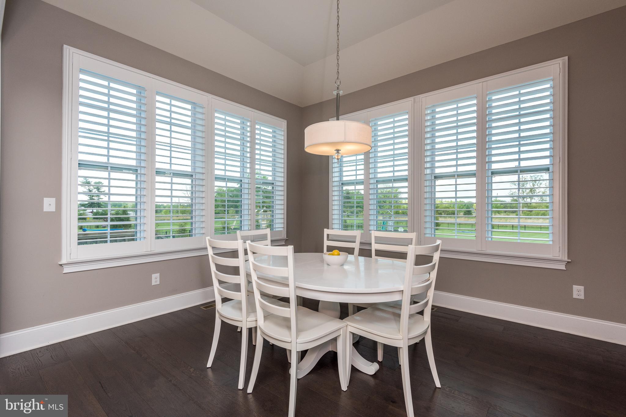 ESTATE AT MILL CREEK - Residential